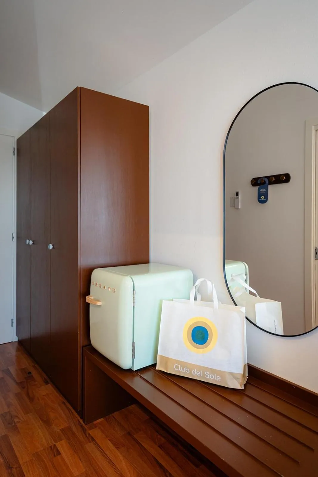 minibar, Bed in Club del Sole Tenuta Primero Grado Family Collection