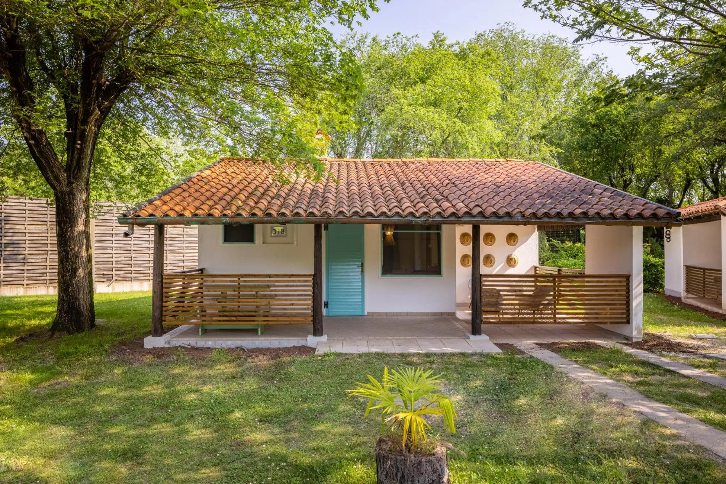 Property building in Club del Sole Tenuta Primero Grado Family Collection