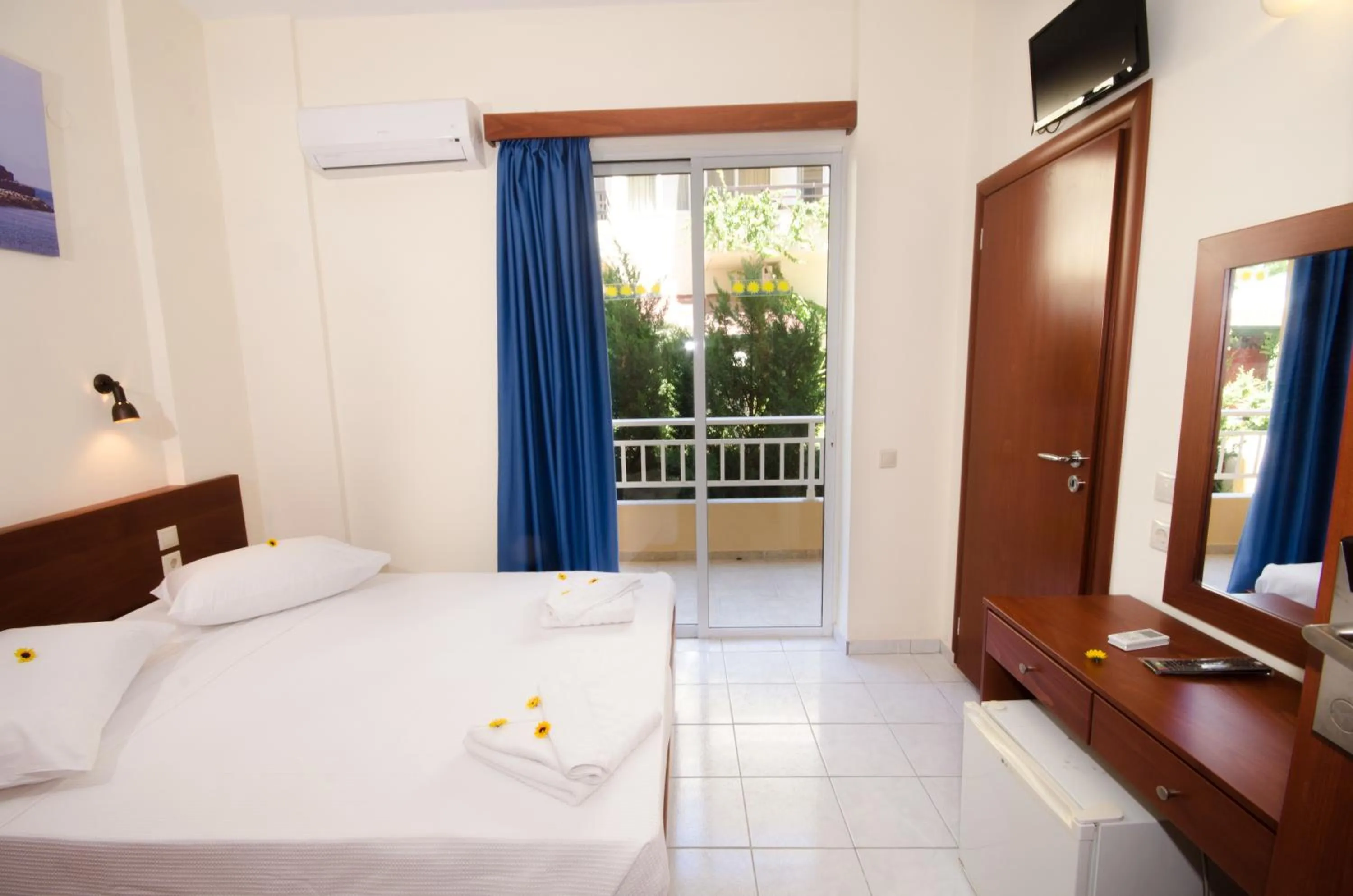 Photo of the whole room, Bed in Filmar Hotel, Ixia, Rhodes