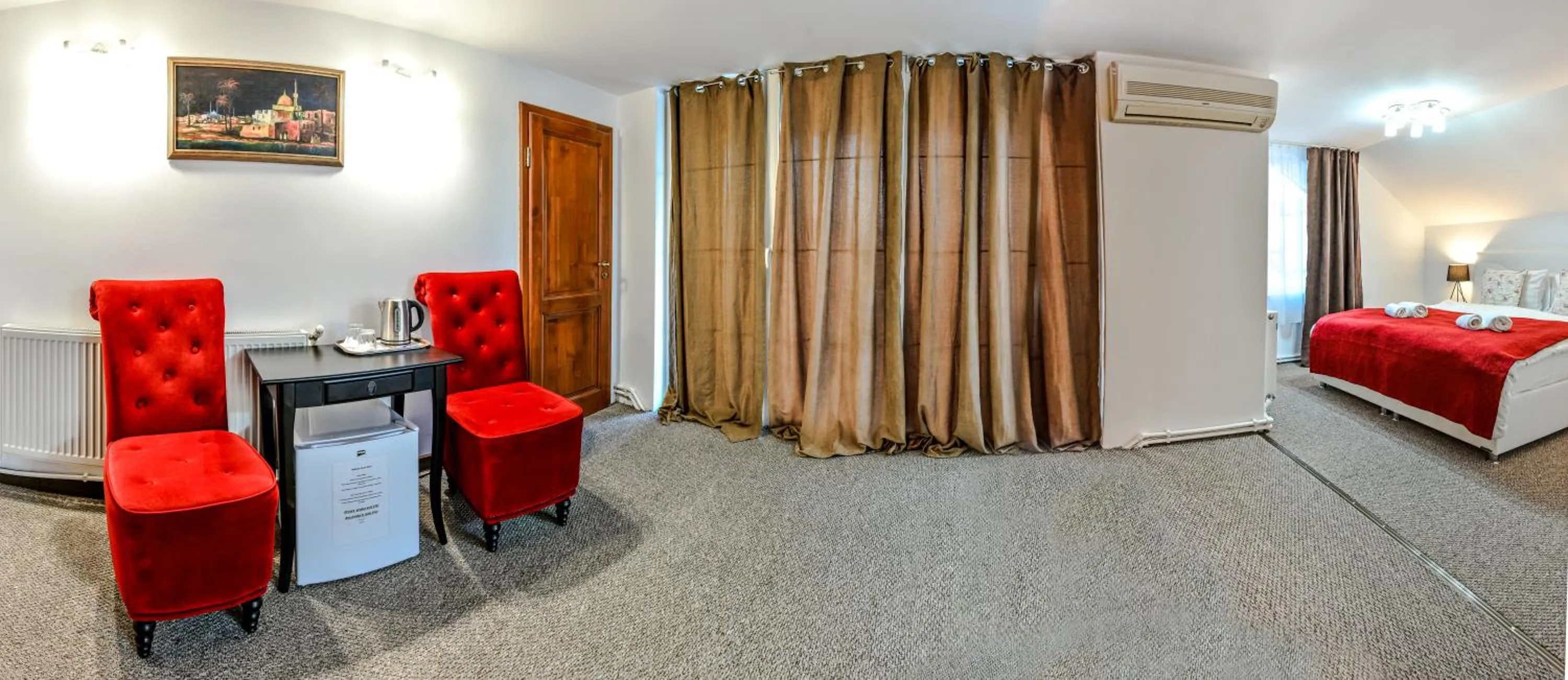 Two-Bedroom Apartment with Balcony in Noblesse House