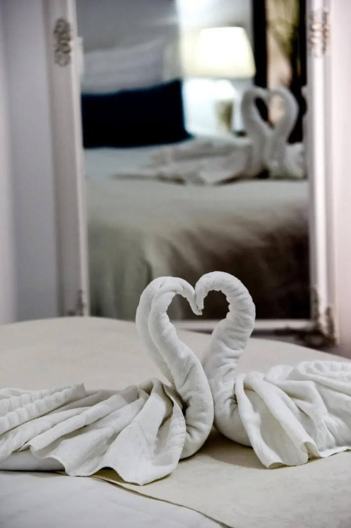 Property building, Bed in Noblesse House