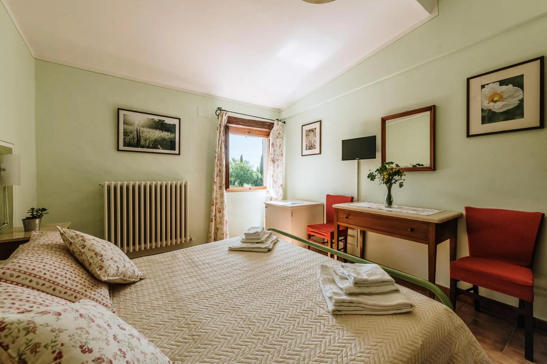 Bedroom, Bed in Villa Di Sotto