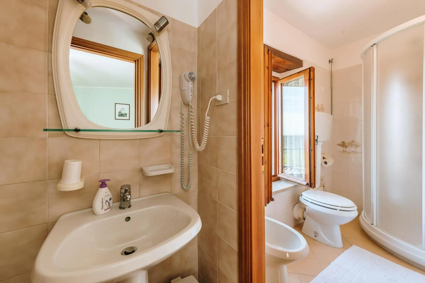 Bathroom in Villa Di Sotto