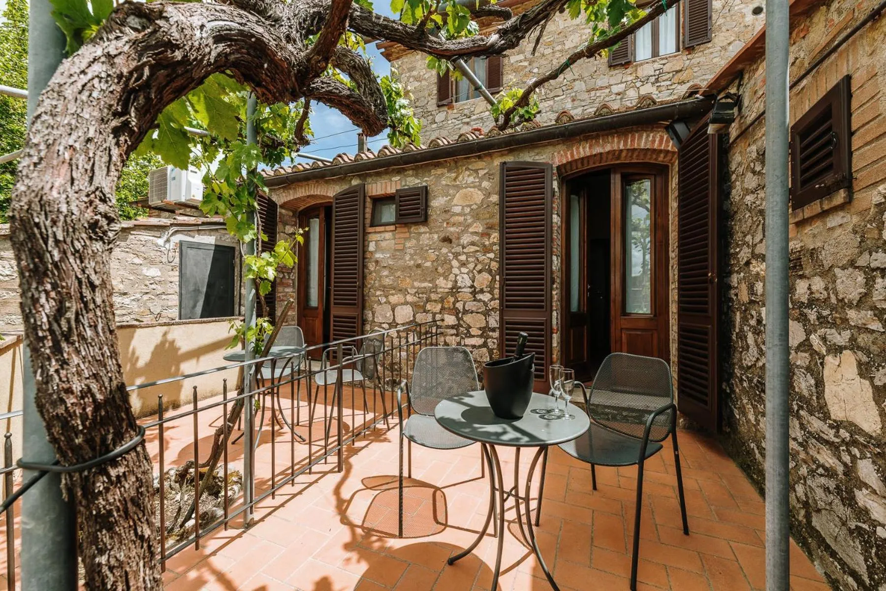 Balcony/Terrace in Villa Di Sotto