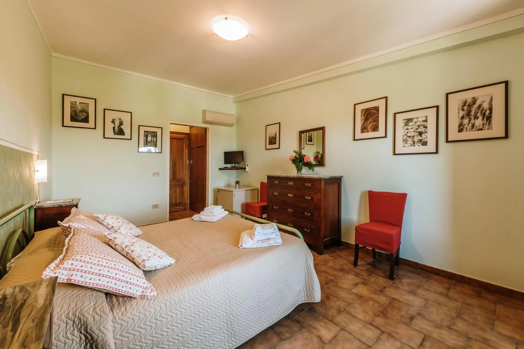 Bedroom, Bed in Villa Di Sotto