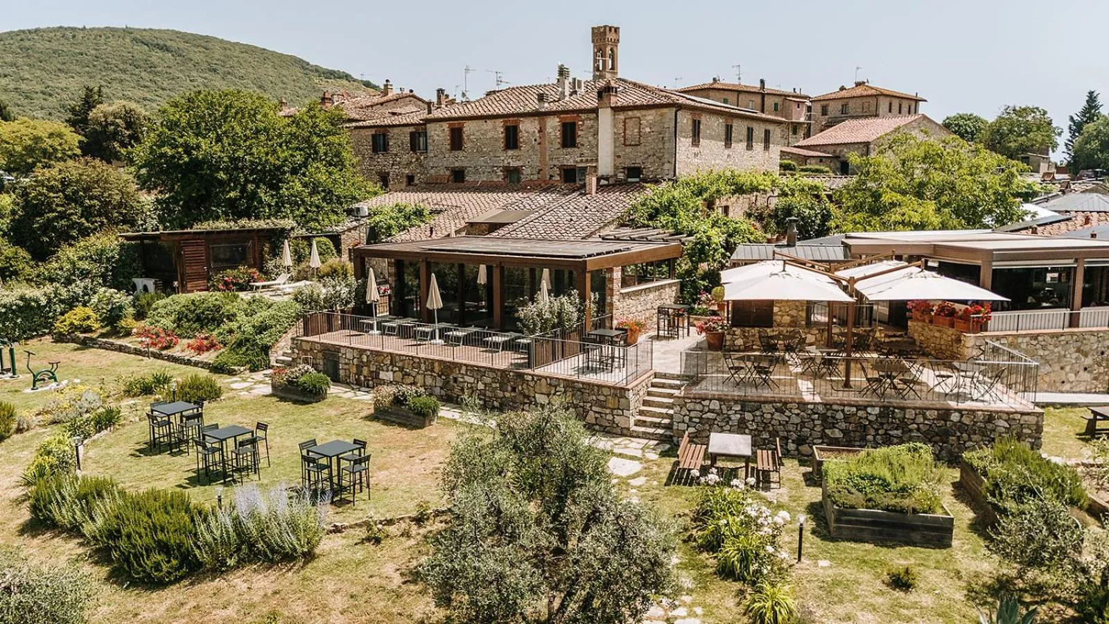 Property building in Villa Di Sotto