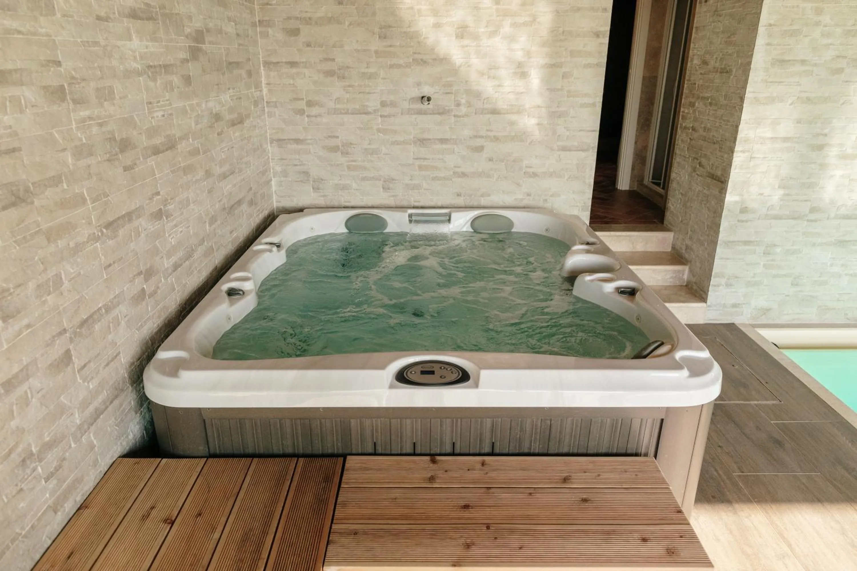 Hot Tub in Villa Di Sotto