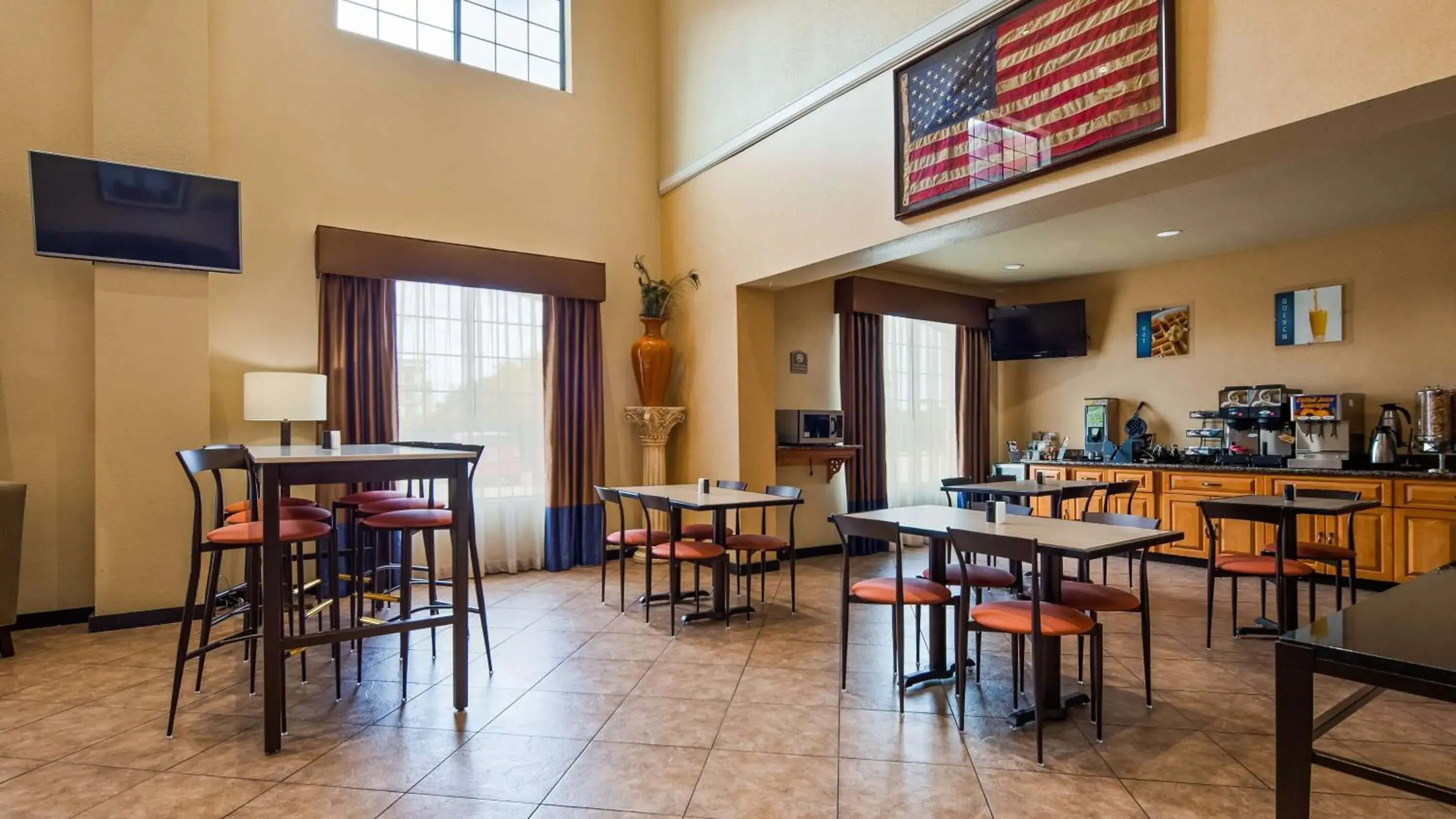 Restaurant/places to eat in Best Western Windsor Pointe Hotel & Suites-Frost Bank Center Restaurant/places to eat in Best Western Windsor Pointe Hotel & Suites-Frost Bank Center