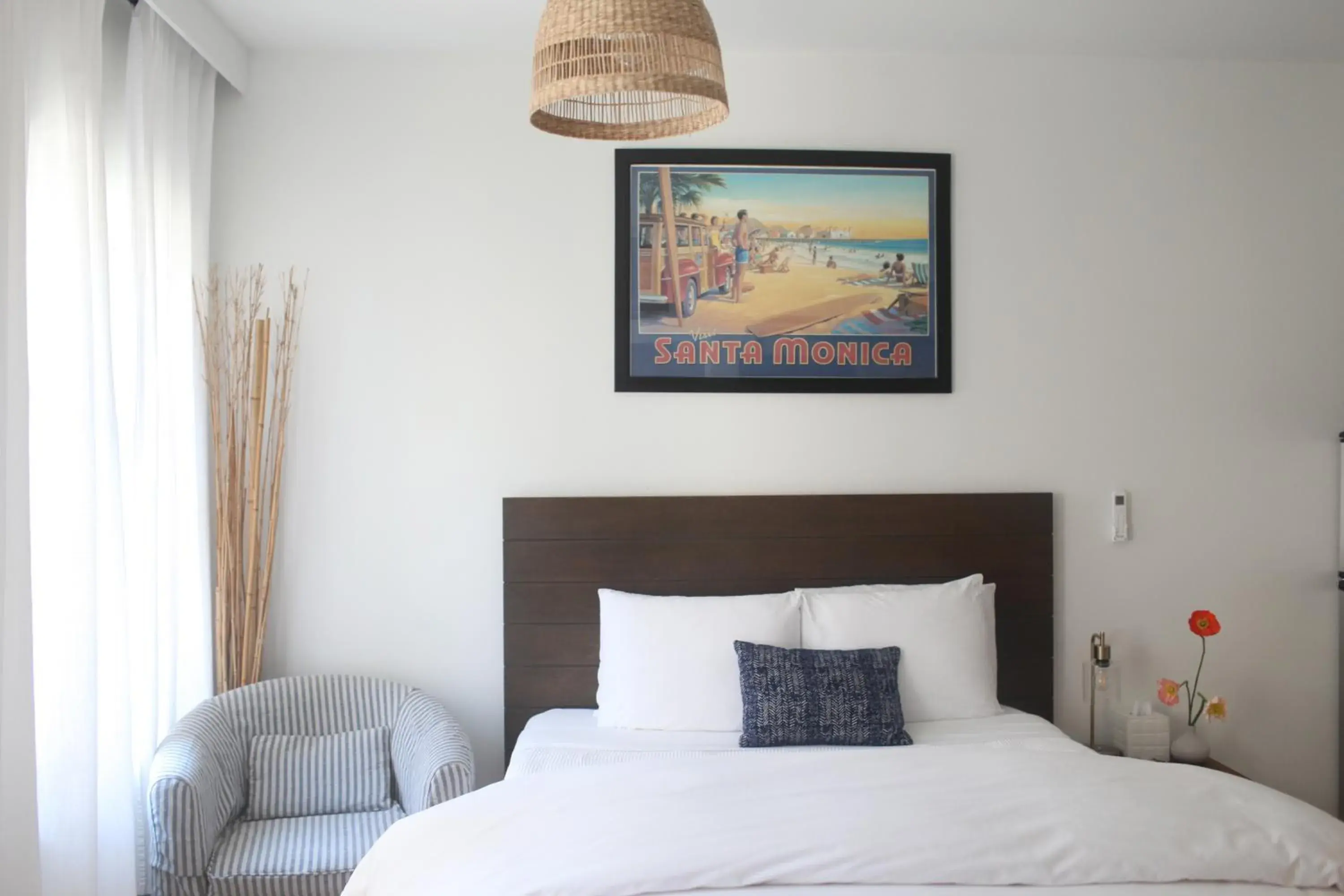 Bed in Su Casa at Venice Beach Bed in Su Casa at Venice Beach