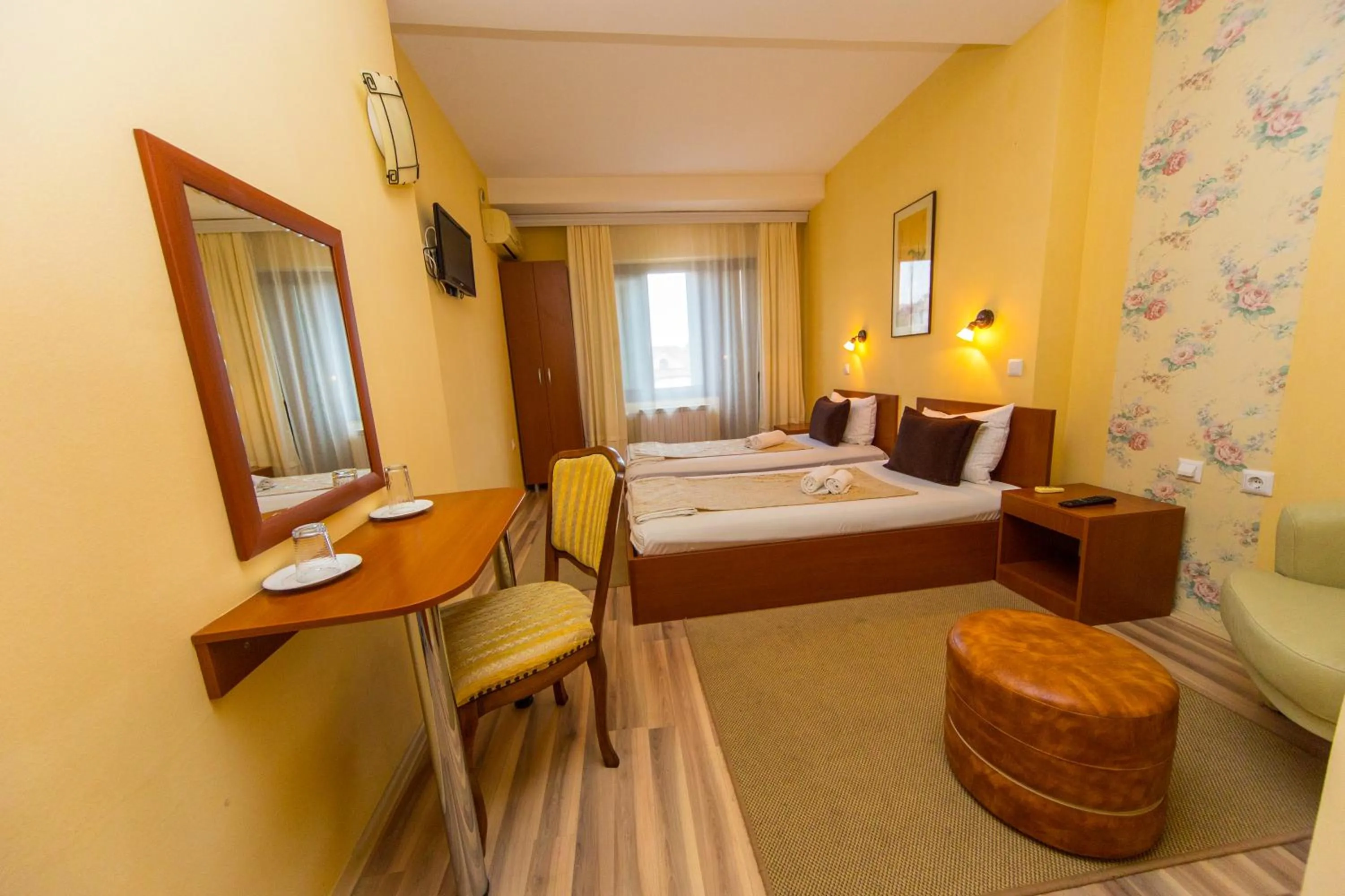 Photo of the whole room, Bed in Hotel Pine