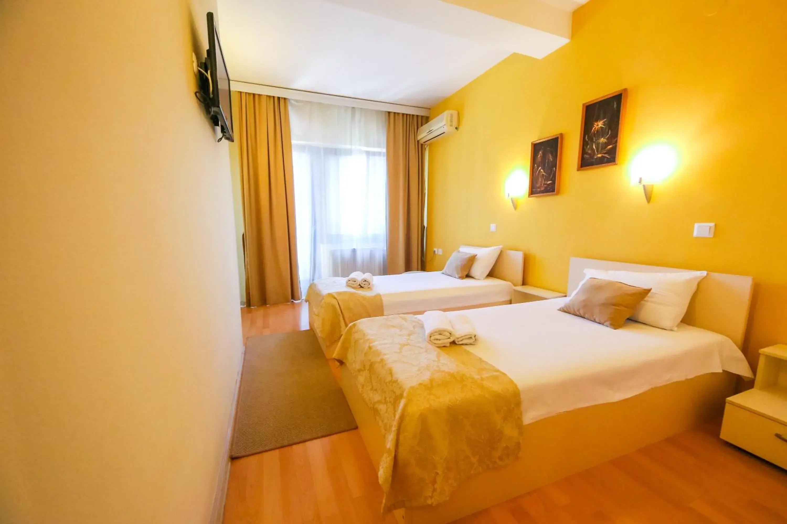 Comfort Twin Room - single occupancy in Hotel Pine Comfort Twin Room - single occupancy in Hotel Pine