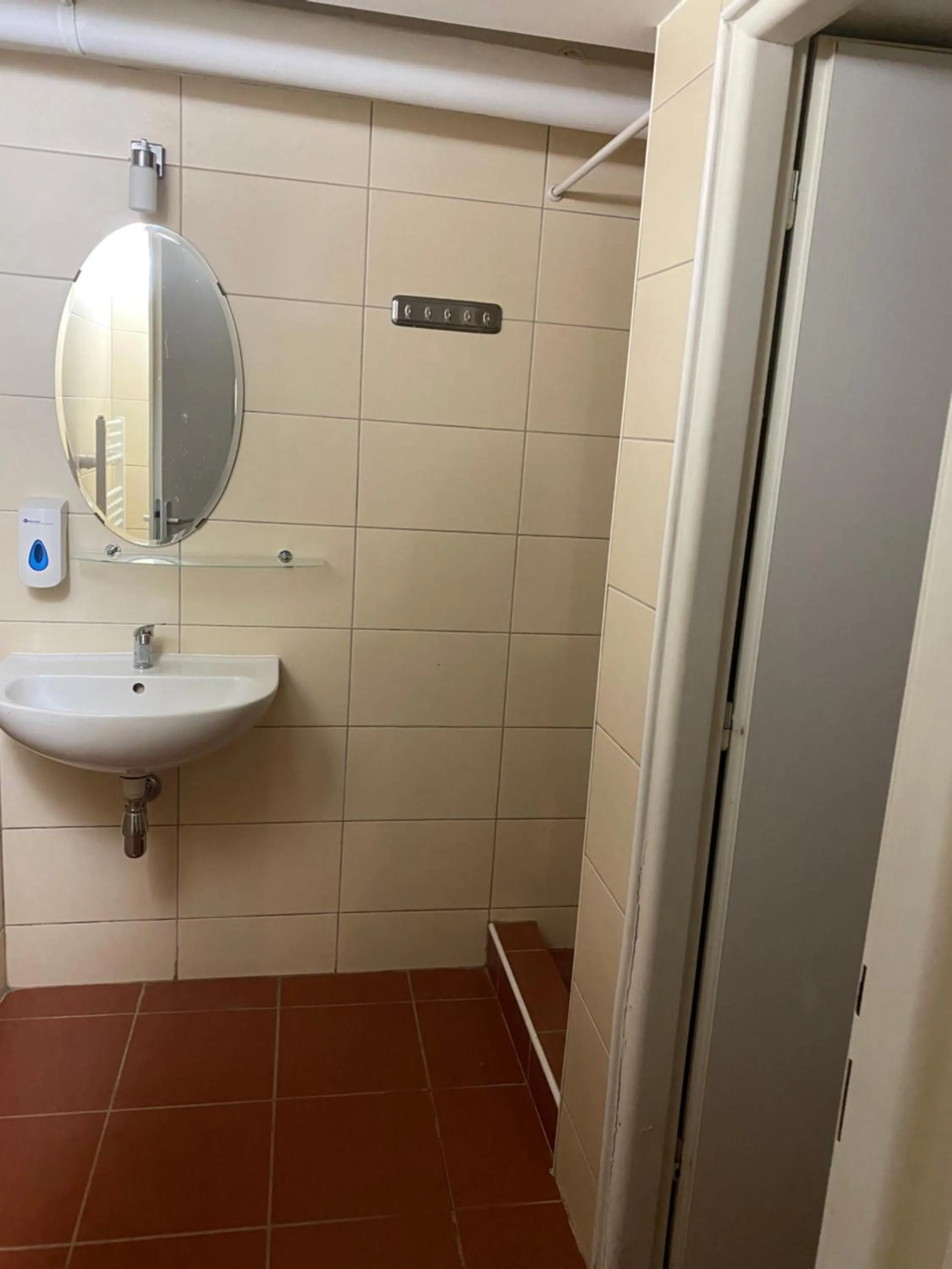 Shower in Hostel Old Town