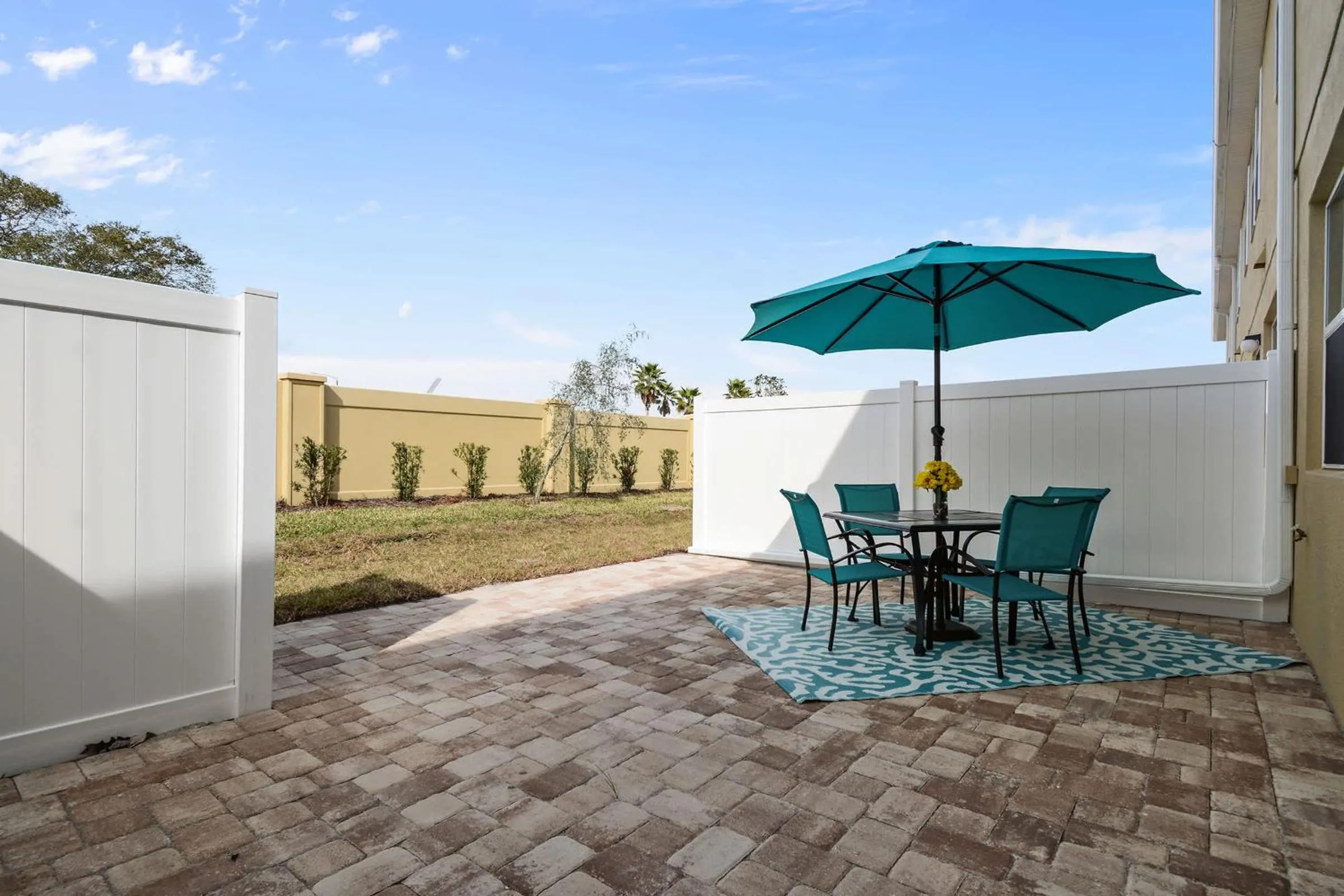 Four Bedrooms TownHome 5161