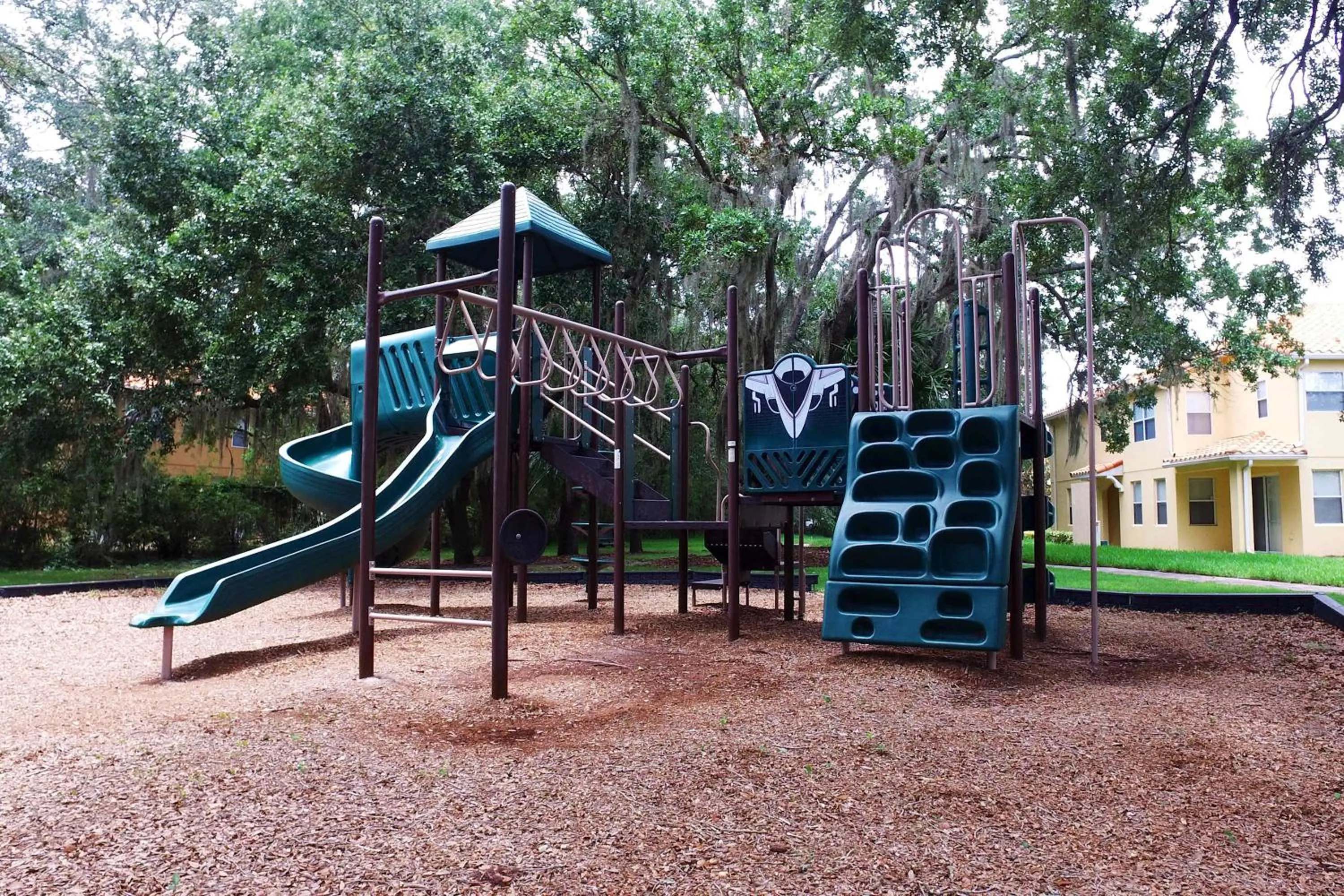 Four Bedrooms TownHome 5161