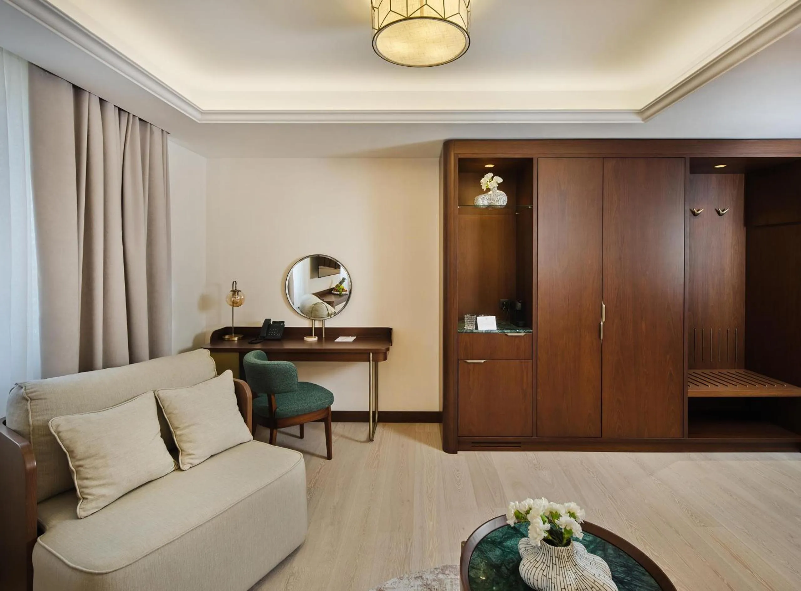 Photo of the whole room in Palazzo President