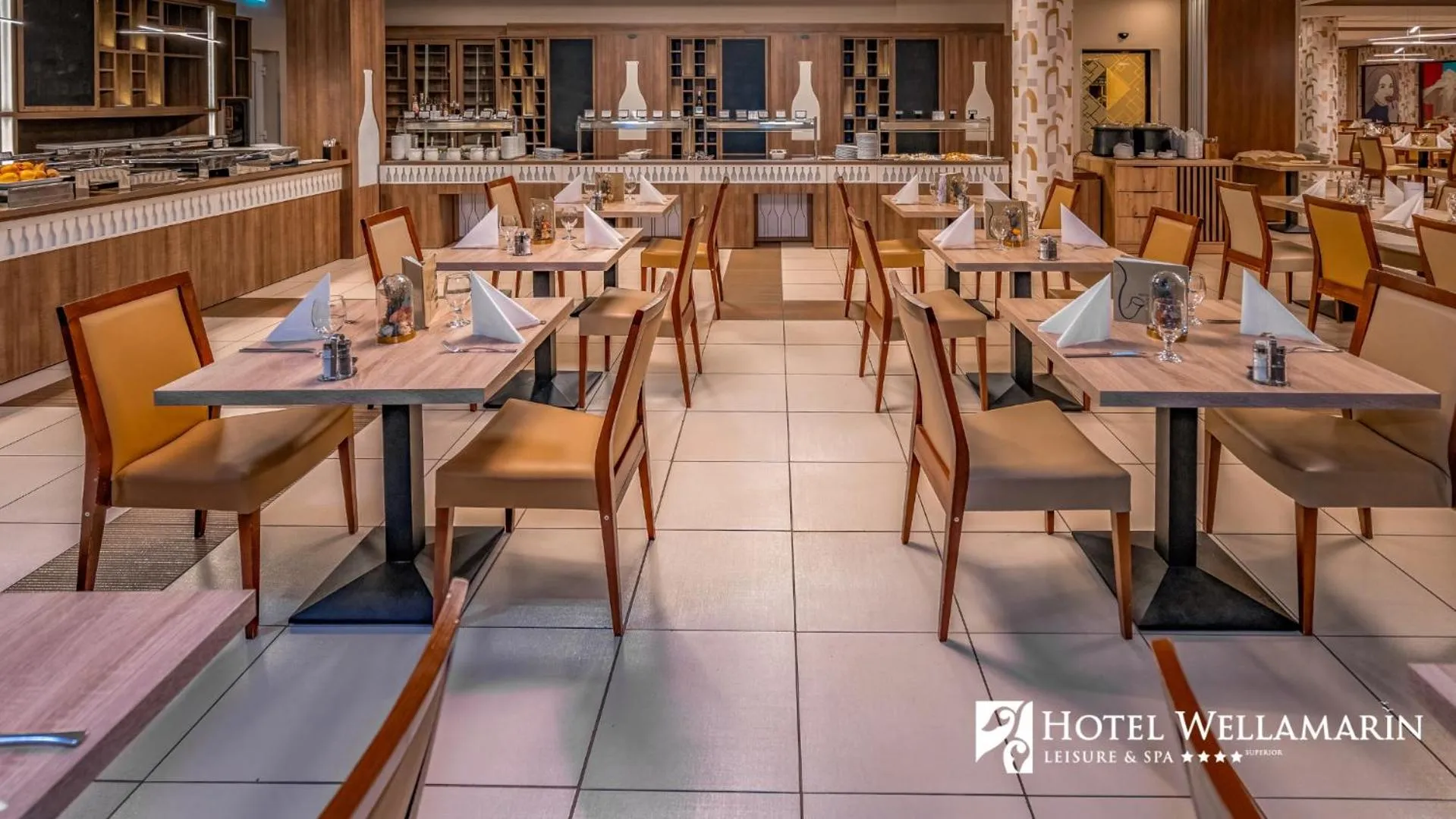 Restaurant/places to eat in Hotel Wellamarin