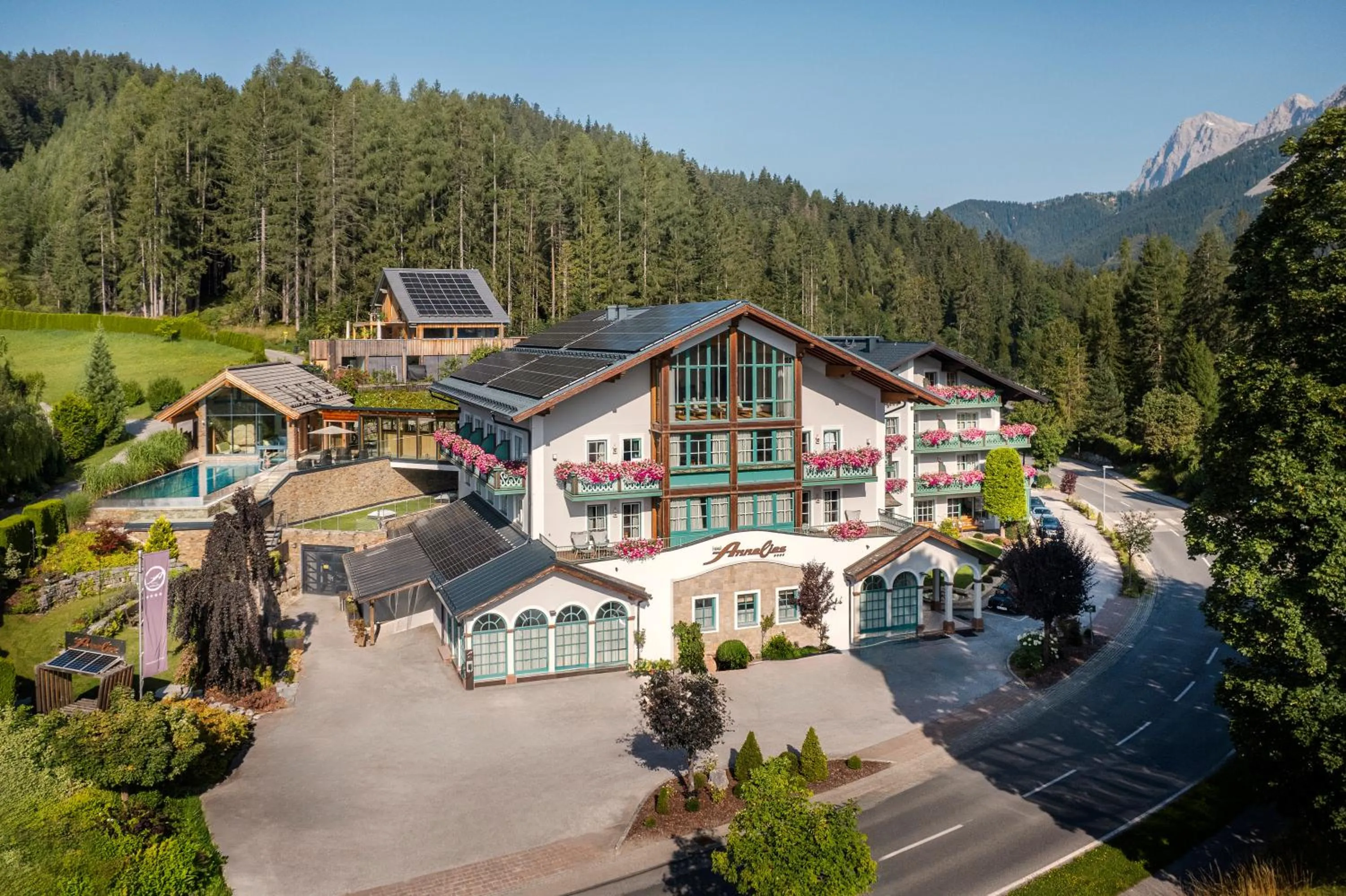 Property building in Hotel Annelies