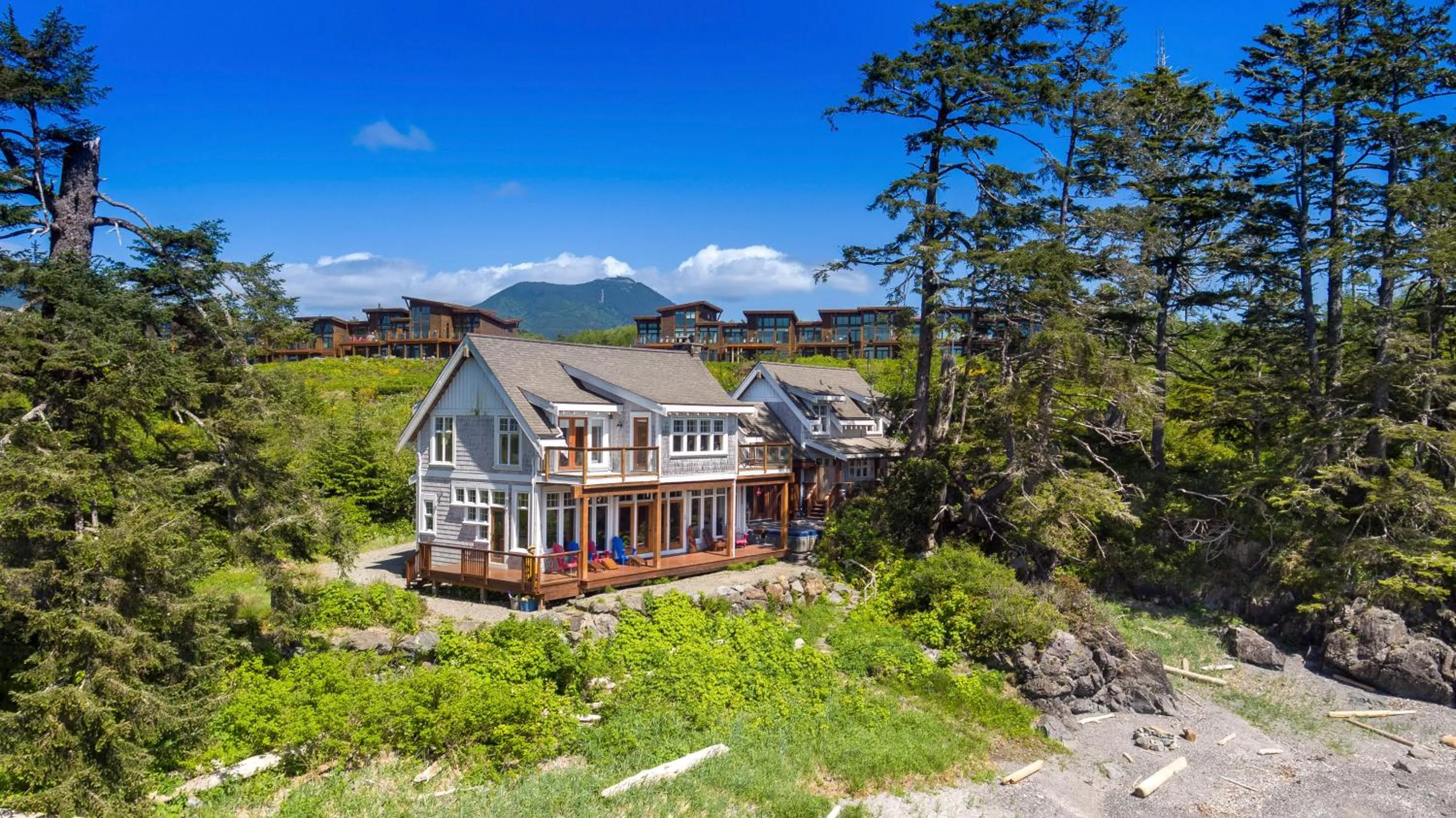 Facade/entrance in Black Rock Beach House