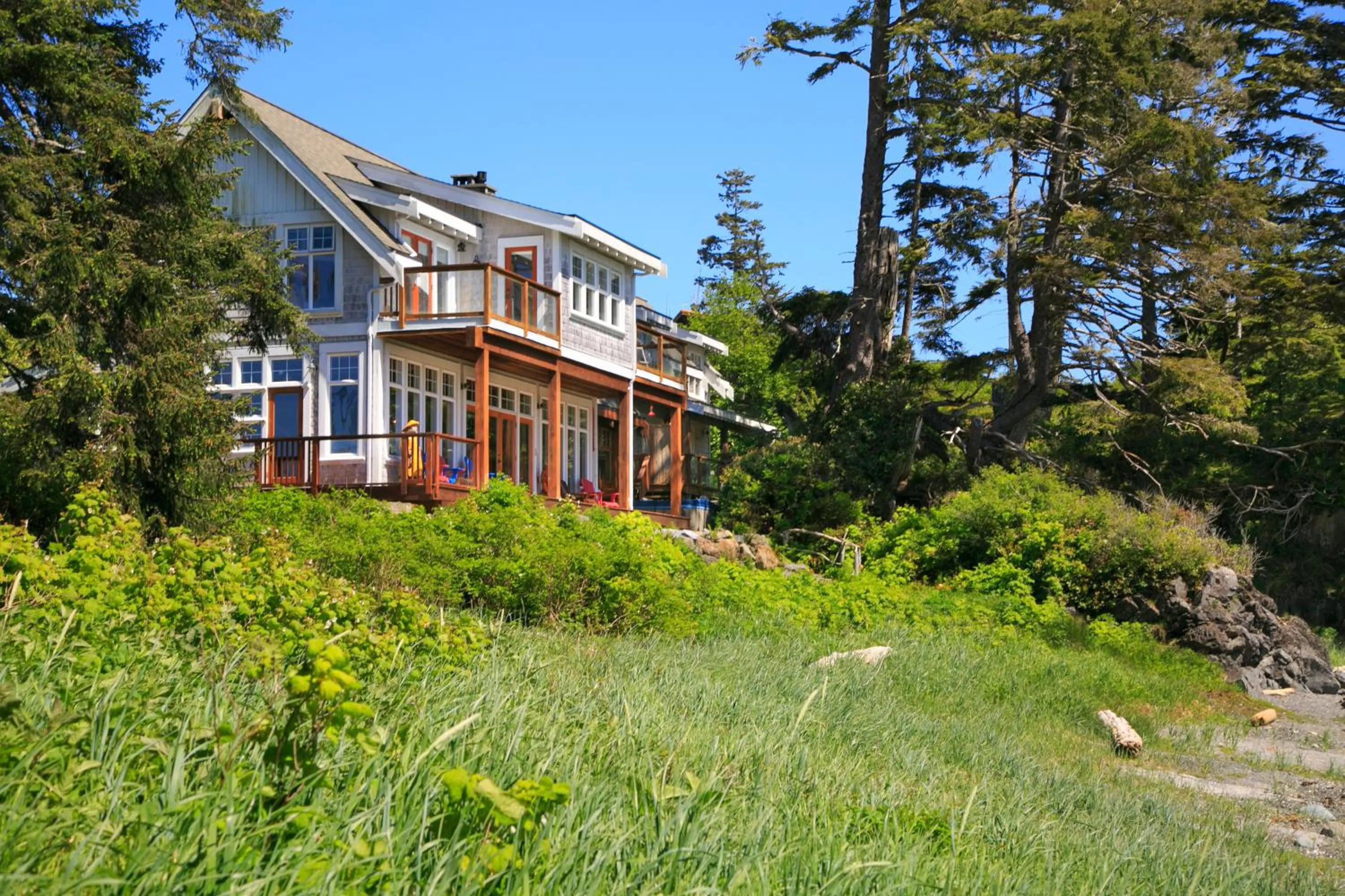 Property building in Black Rock Beach House