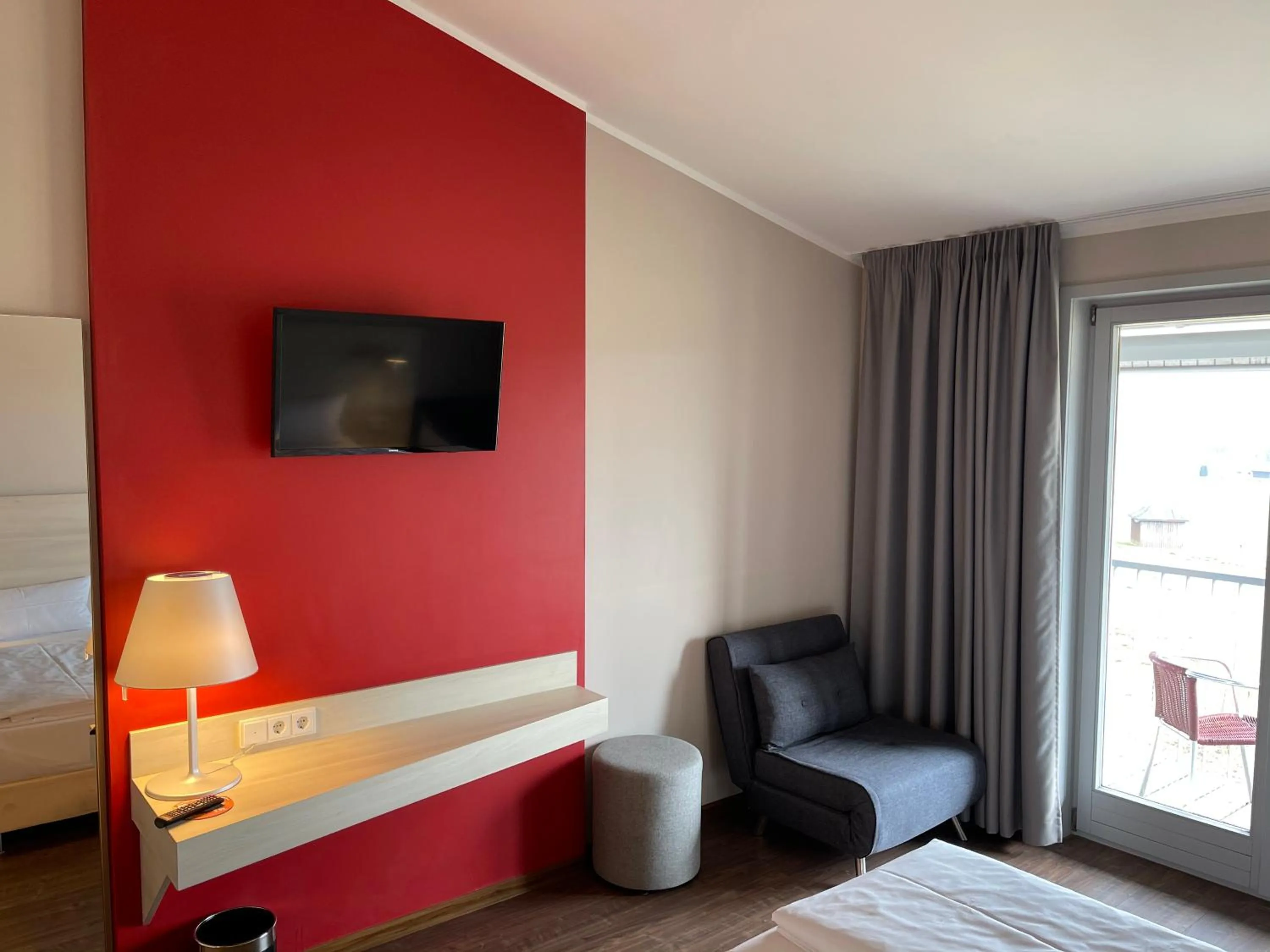 Superior Twin Room - single occupancy in Coffee Fellows Hotel Irschenberg Süd