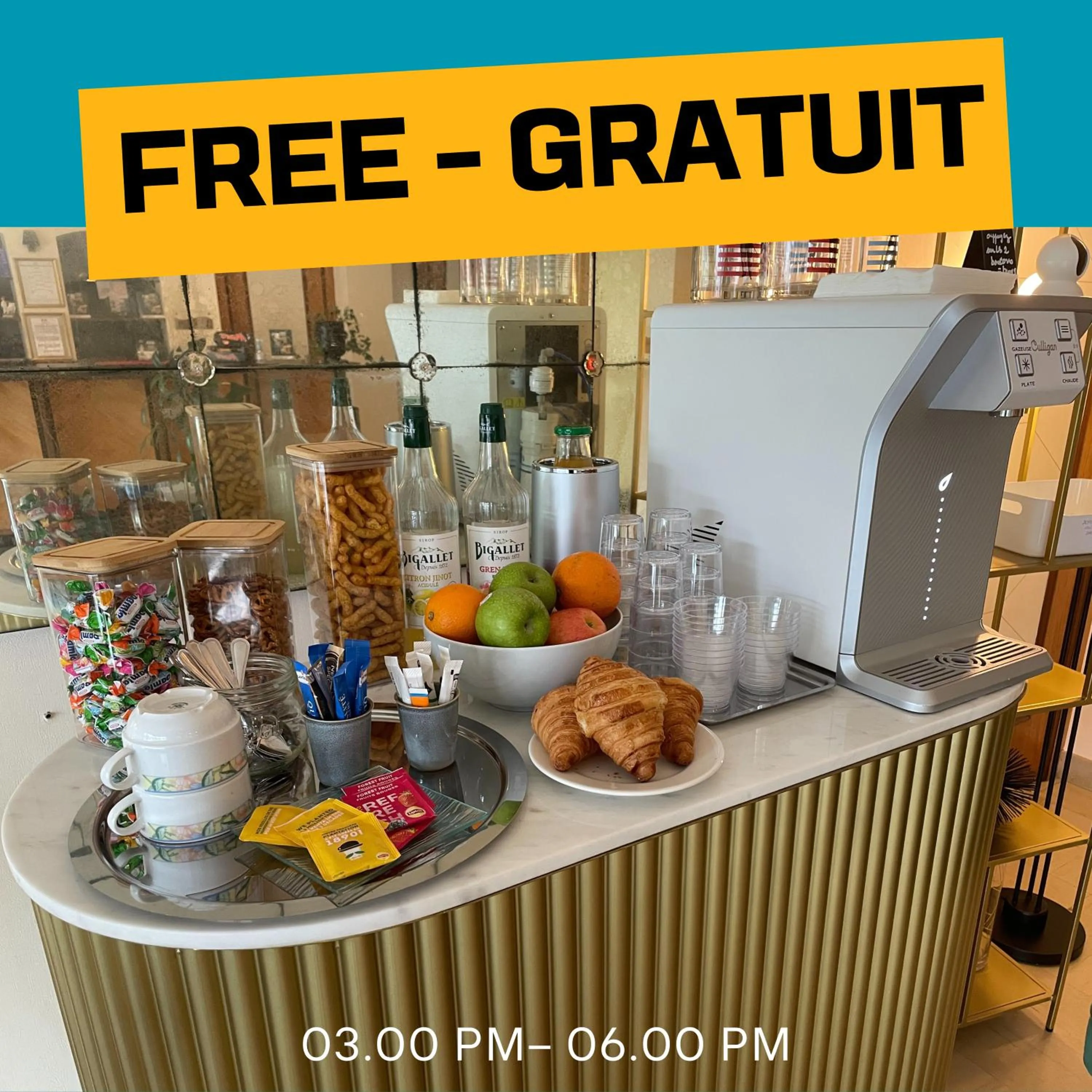 Food and drinks in Cit'Hotel Logis De Brou, Bourg en Bresse