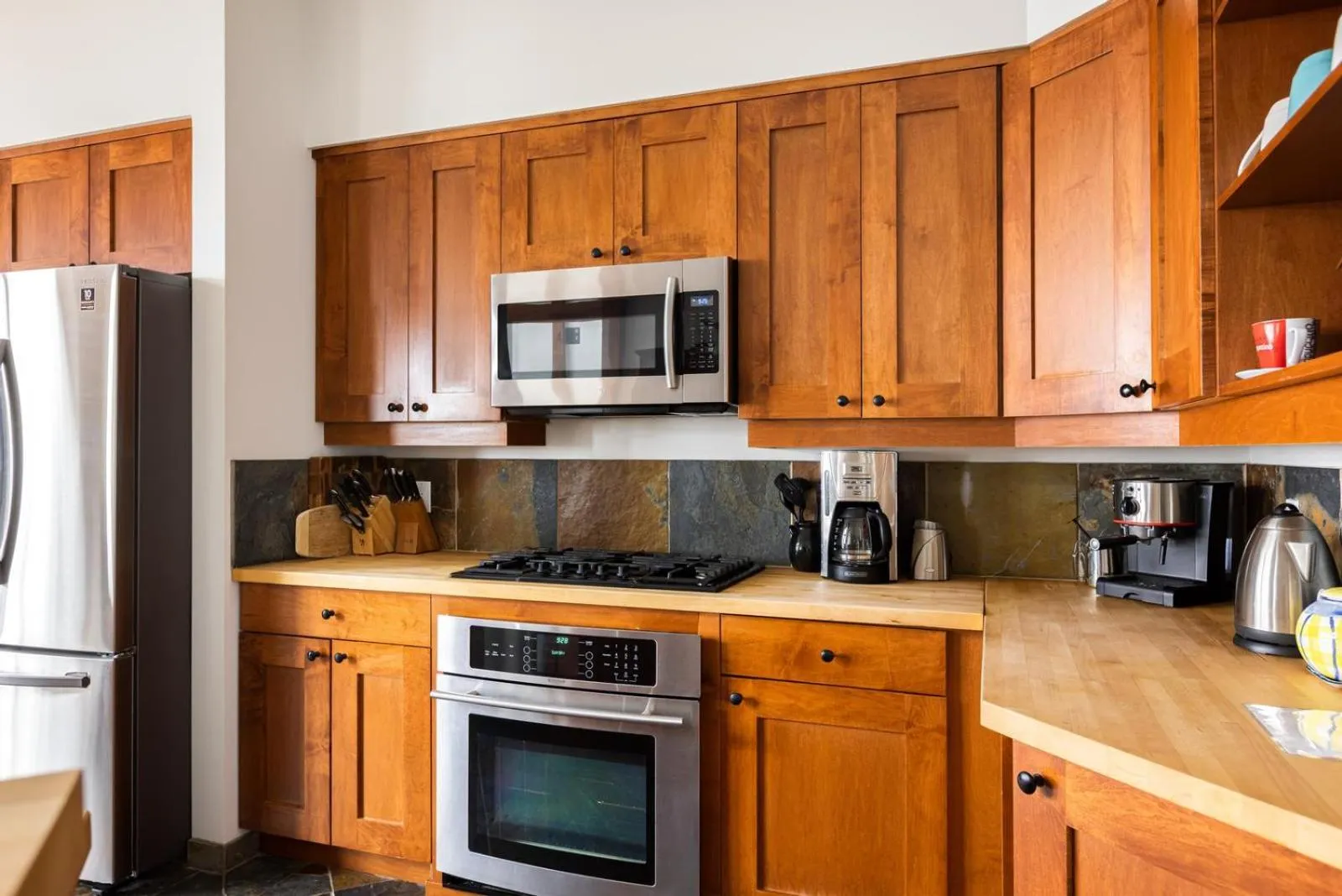 Kitchen or kitchenette in Black Rock Ridge