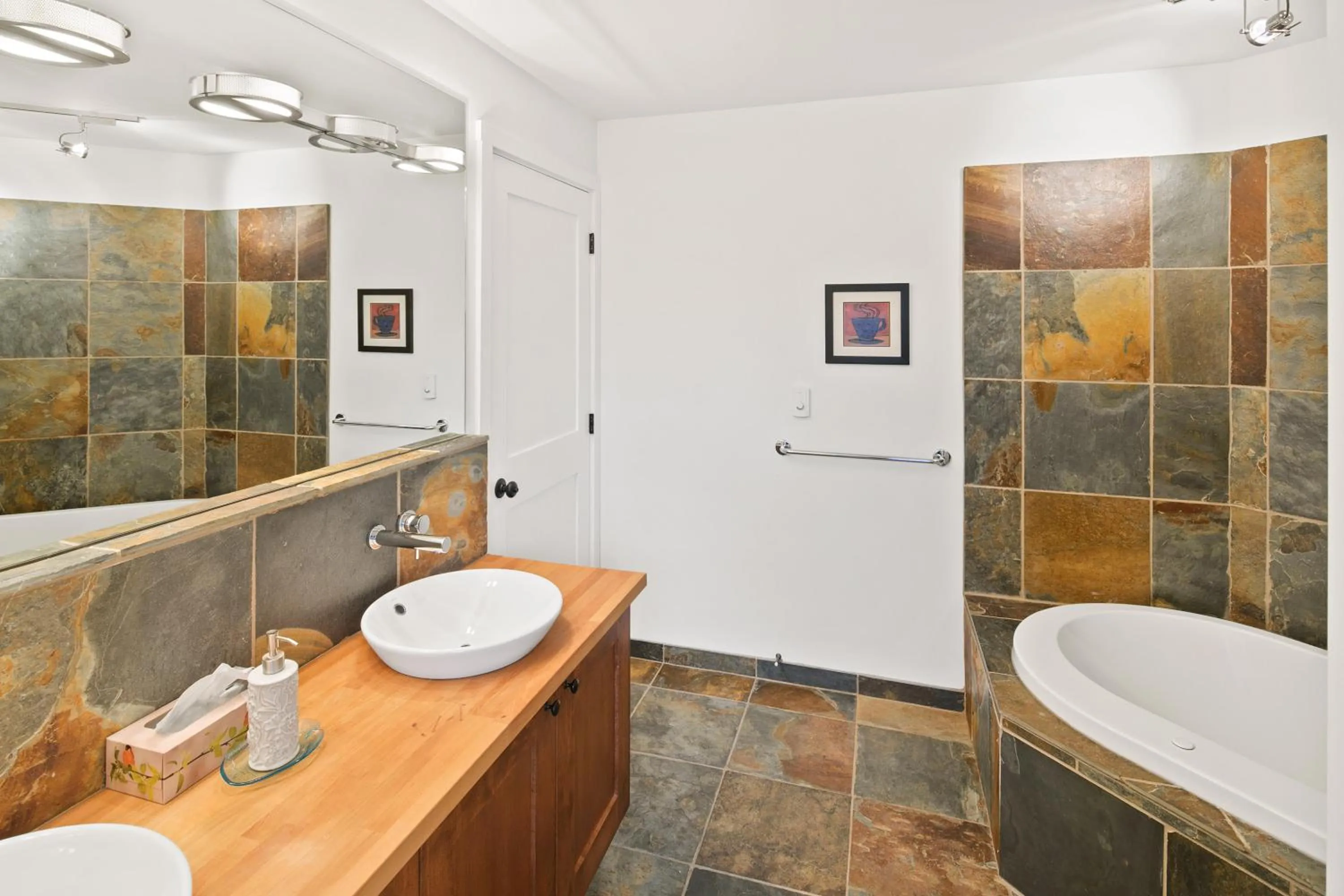 Bathroom in Black Rock Ridge
