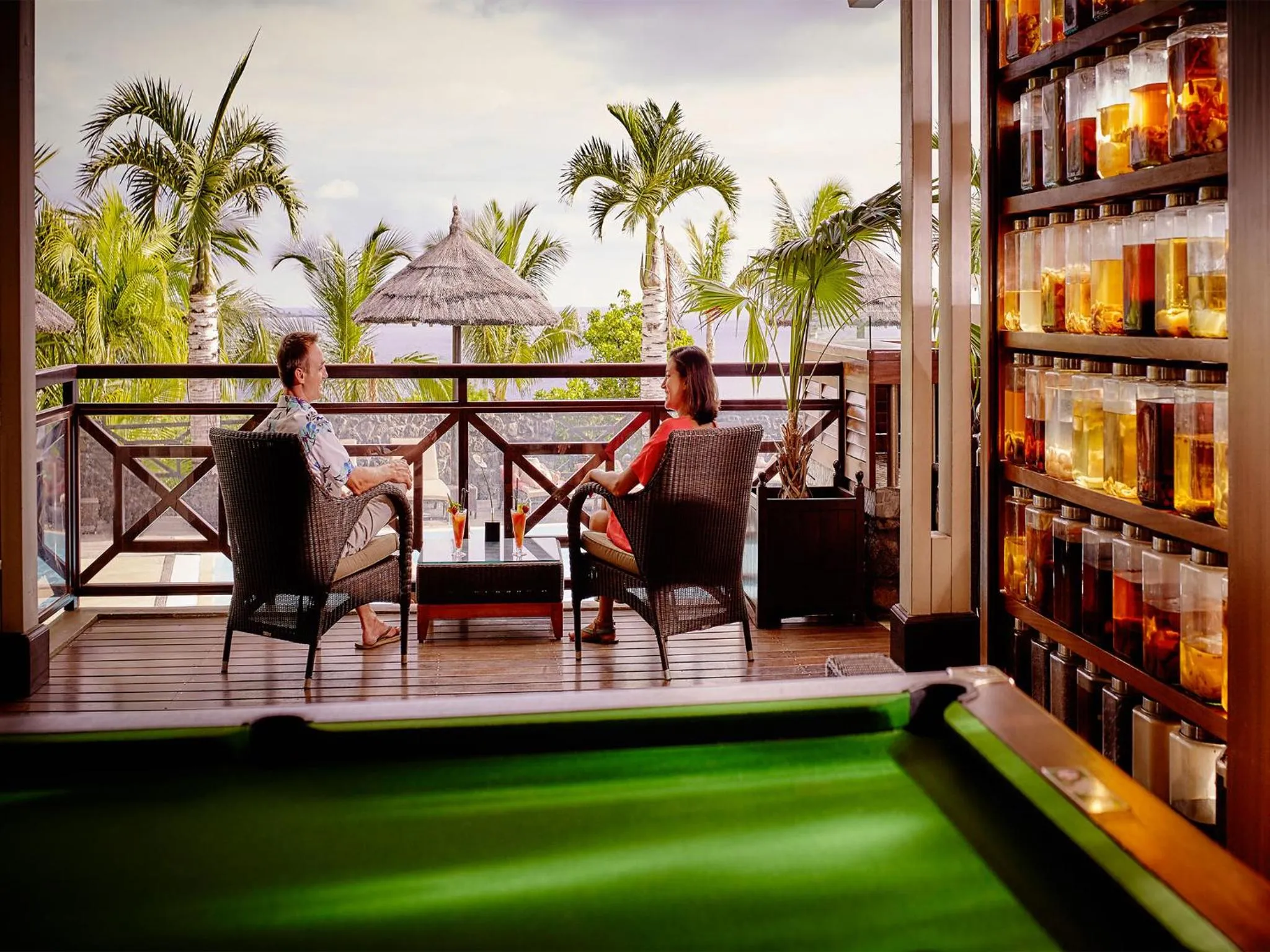 Lounge or bar in Iloha Seaview Hotel