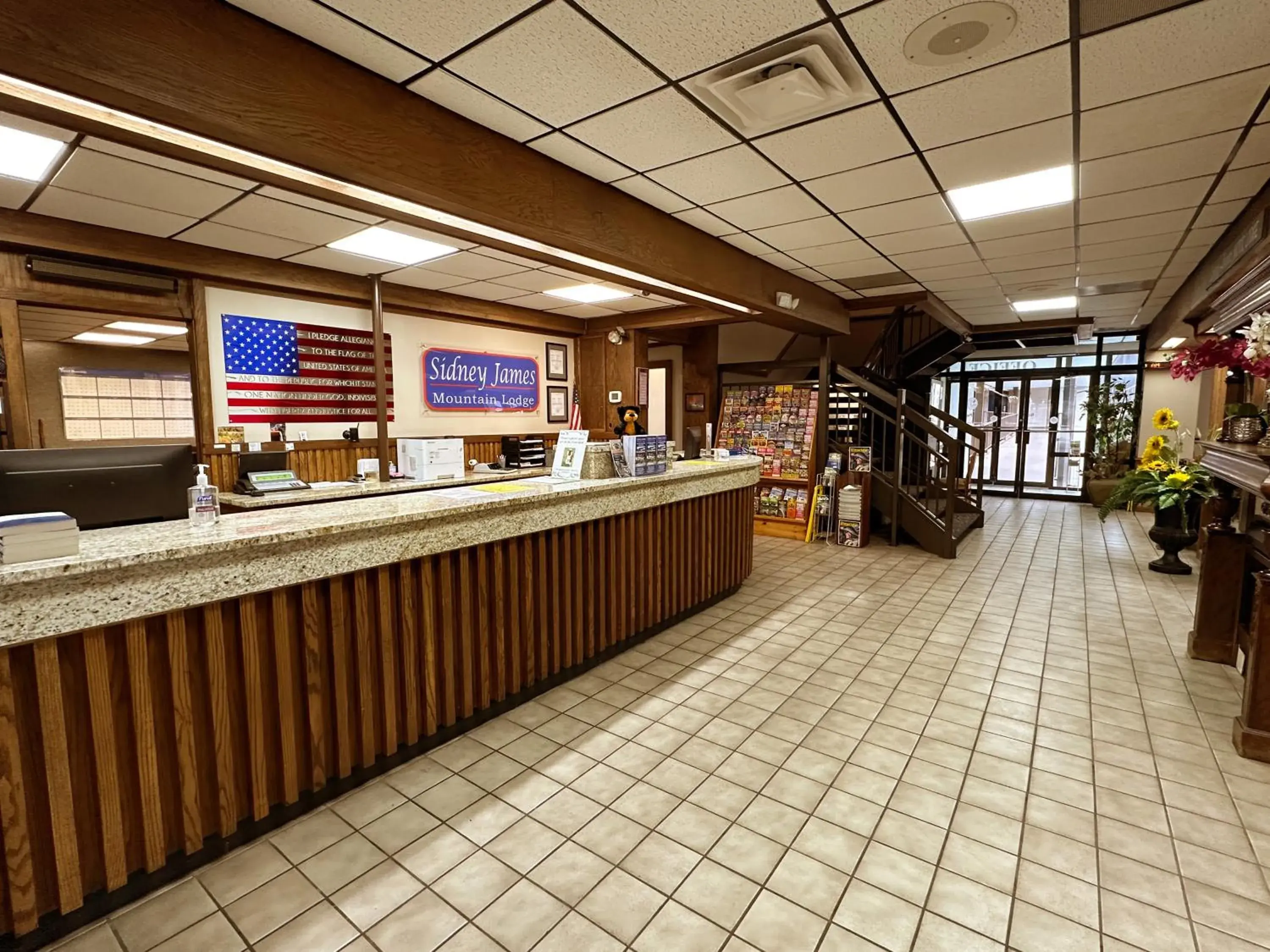 Lobby or reception in Sidney James Mountain Lodge Lobby or reception in Sidney James Mountain Lodge