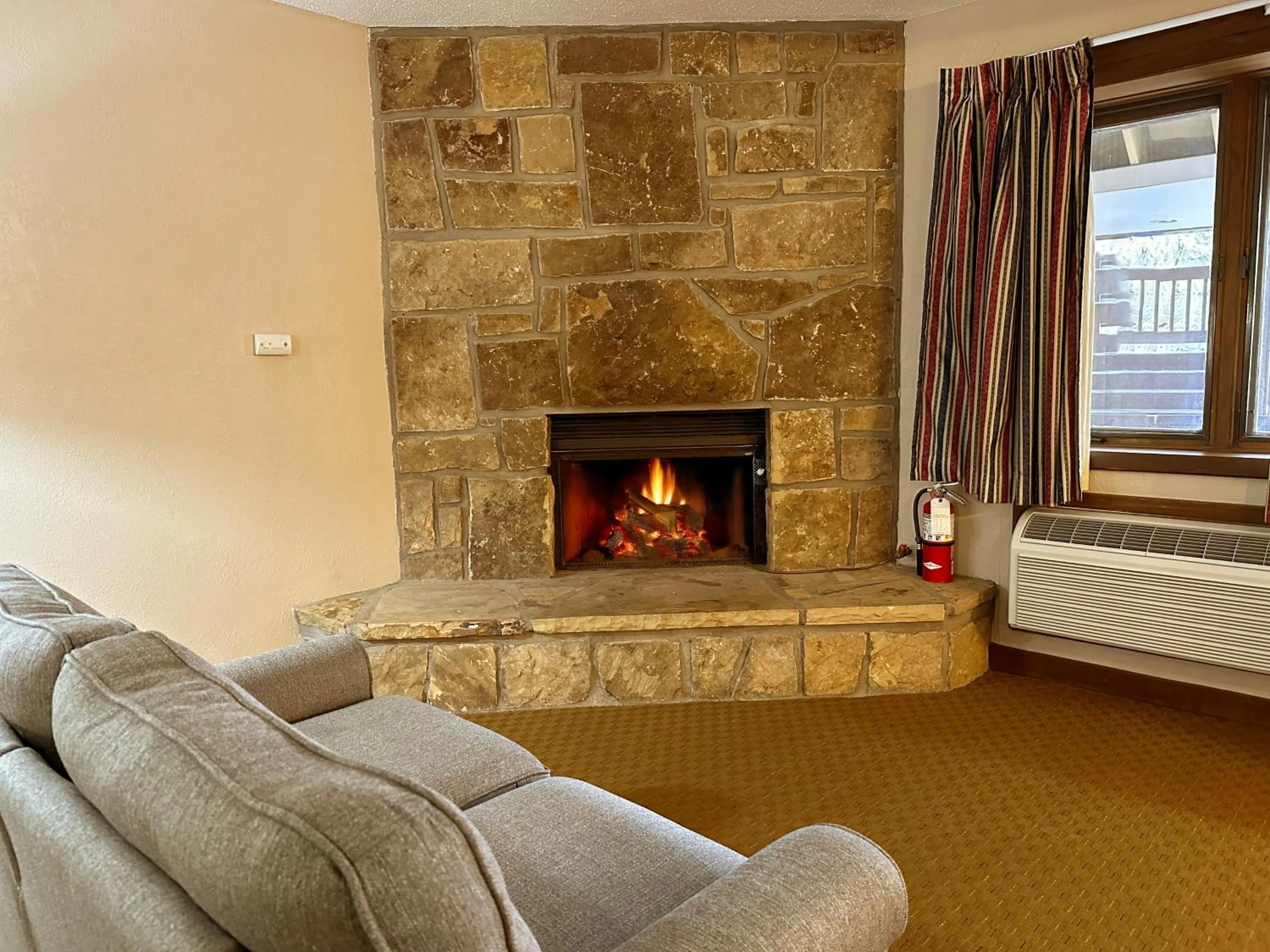 Seating area in Sidney James Mountain Lodge