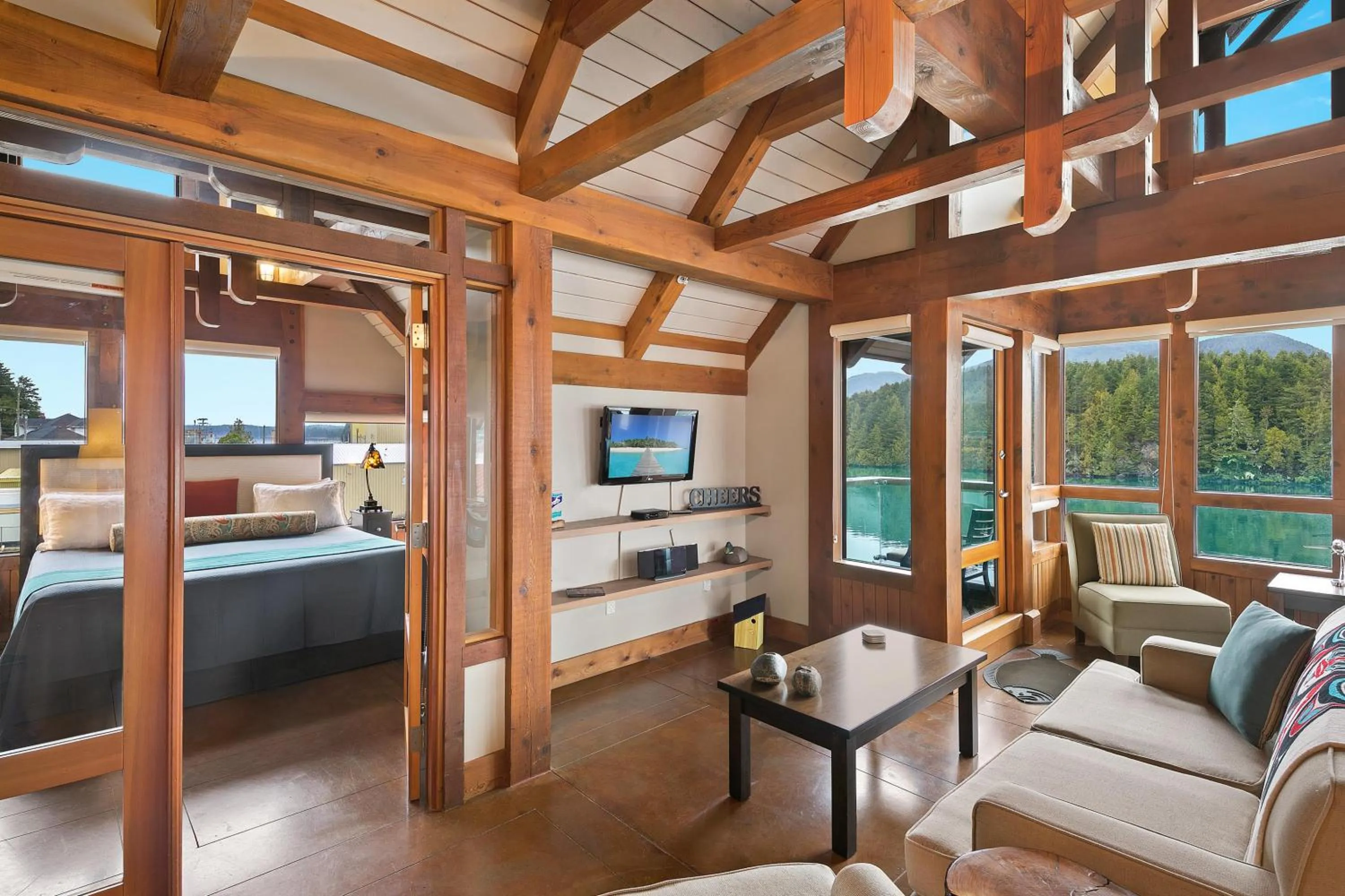 Living room, Bed in Black Rock Landing