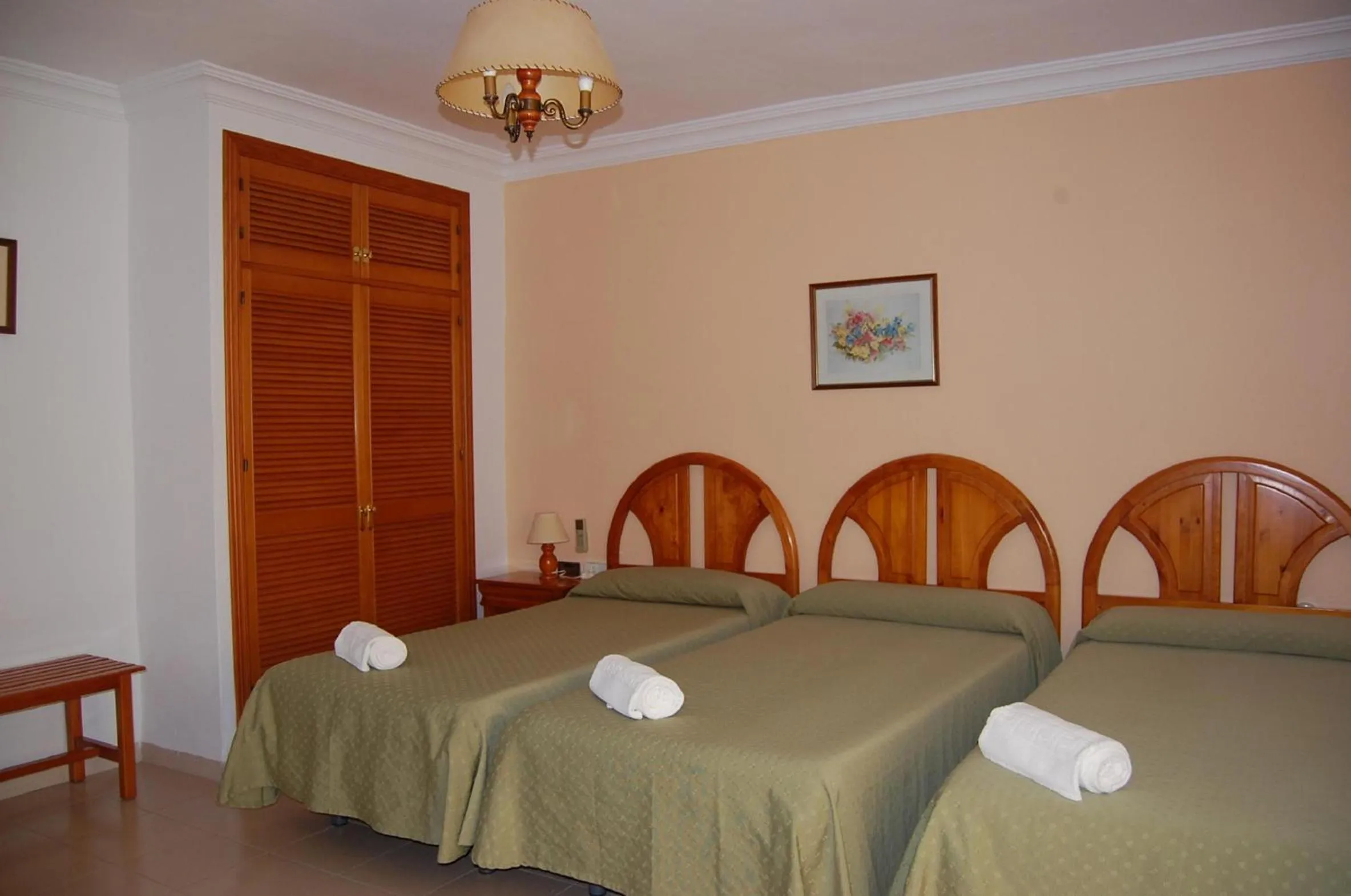 Photo of the whole room, Bed in Hotel Antonio Conil
