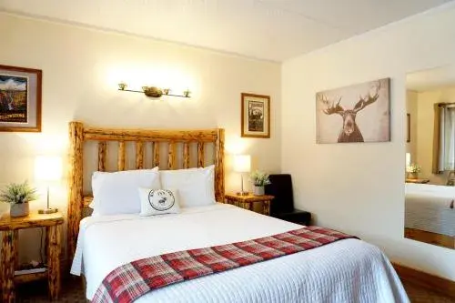 Moose Creek Inn Moose Creek Inn