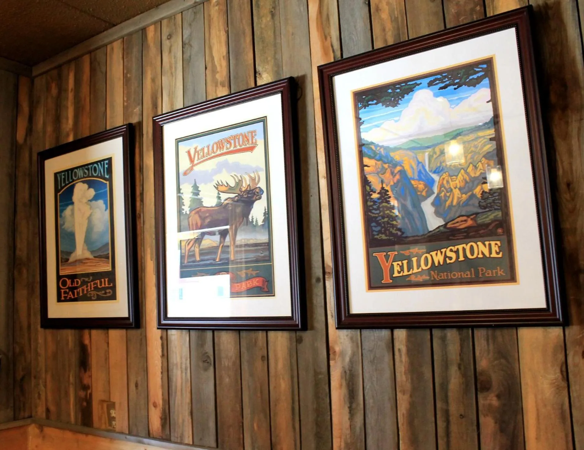 Moose Creek Inn