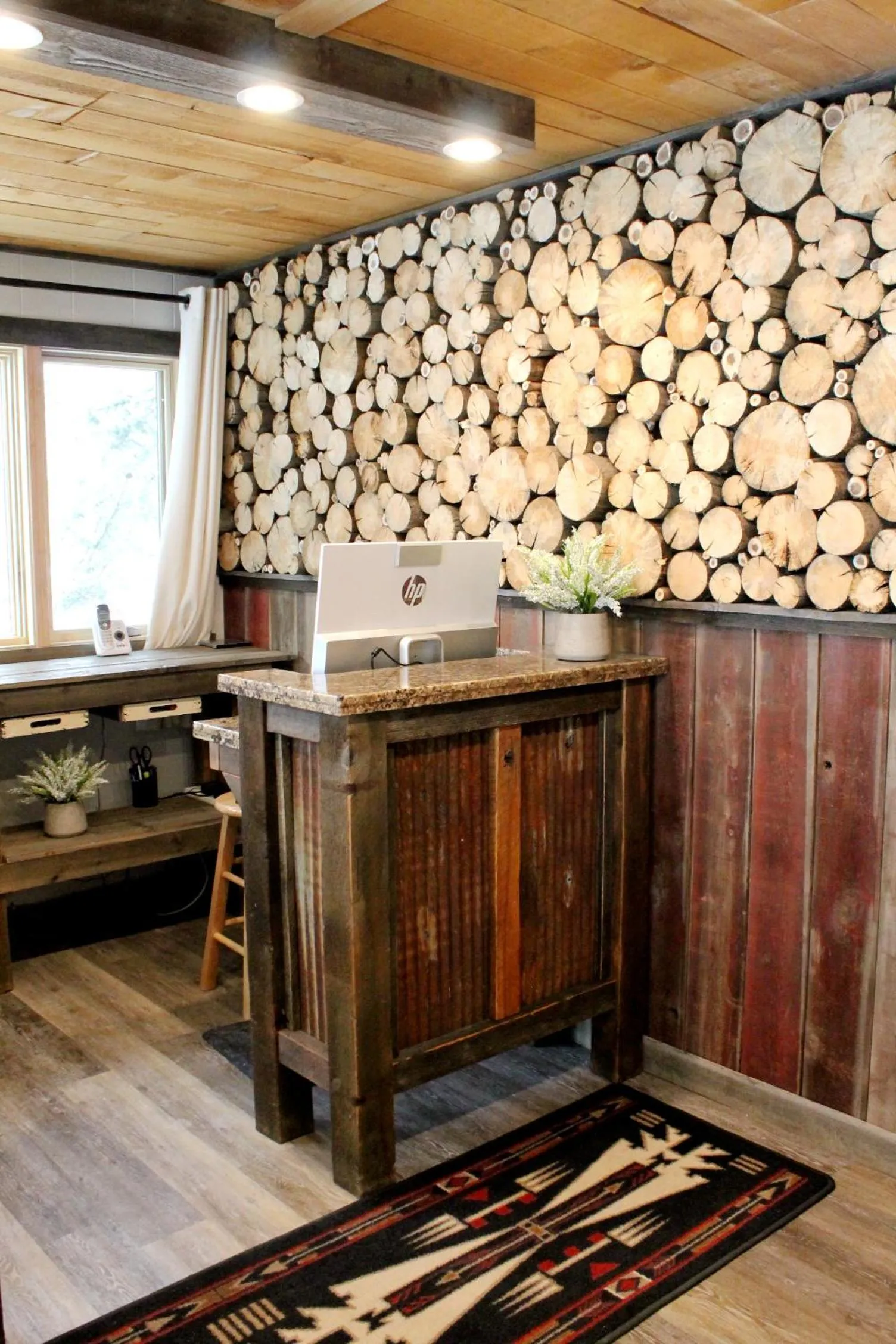 Moose Creek Inn