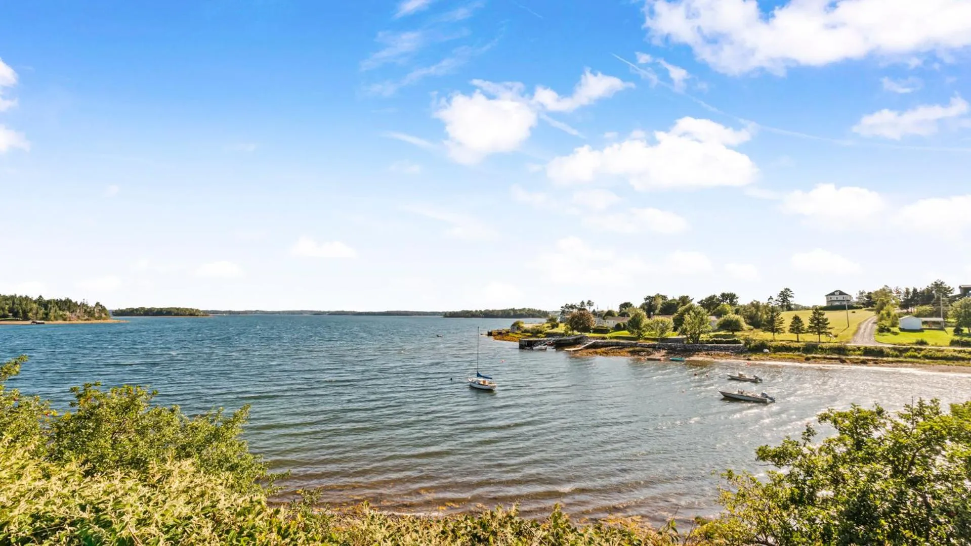 Natural landscape in Bayview Pines Country Inn B&B