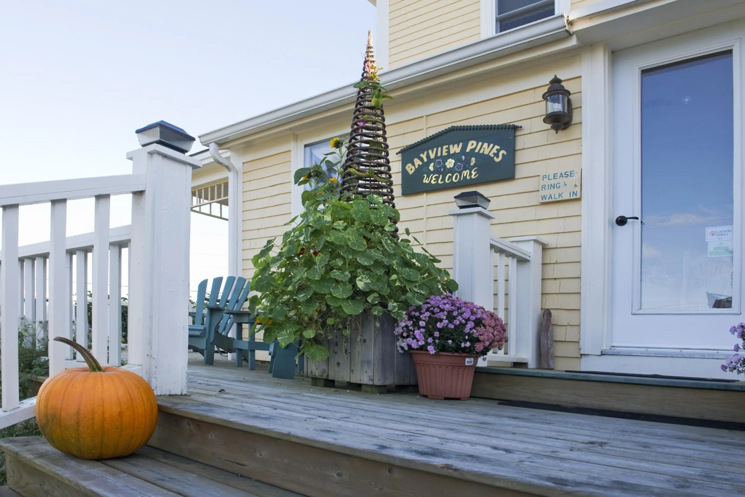 Facade/entrance in Bayview Pines Country Inn B&B