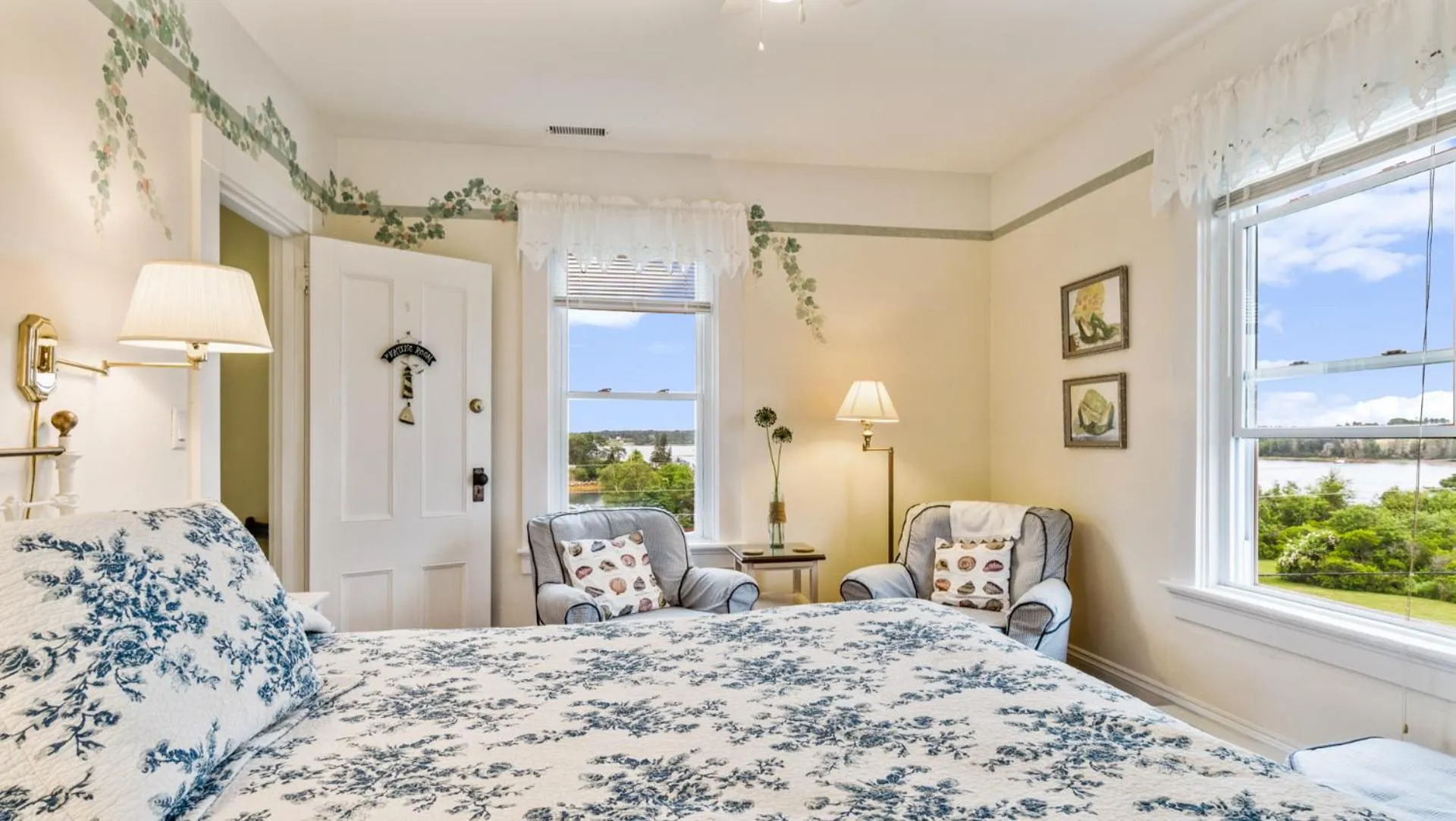 Bedroom in Bayview Pines Country Inn B&B