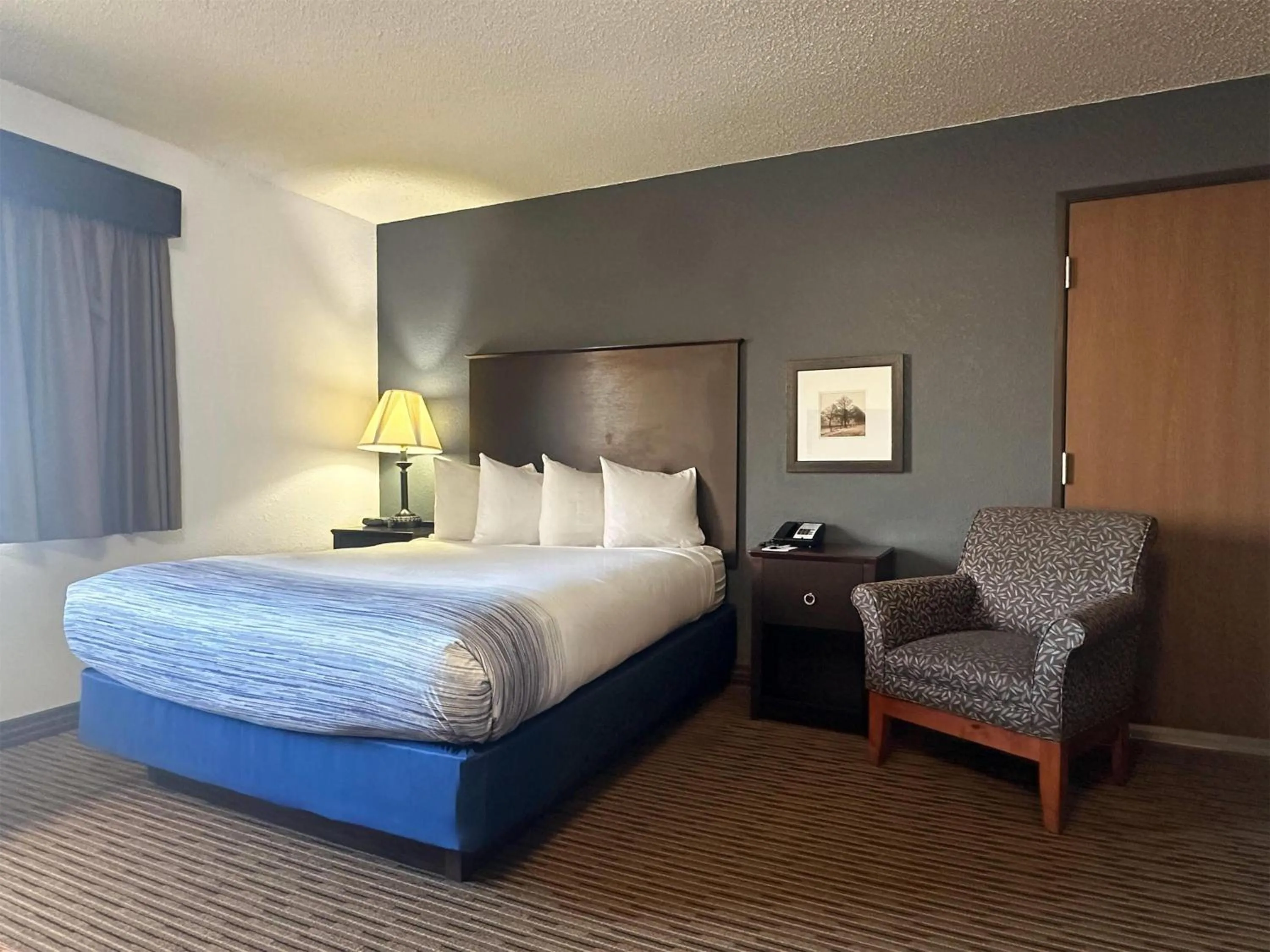 Photo of the whole room, Bed in AmericInn by Wyndham Menominee