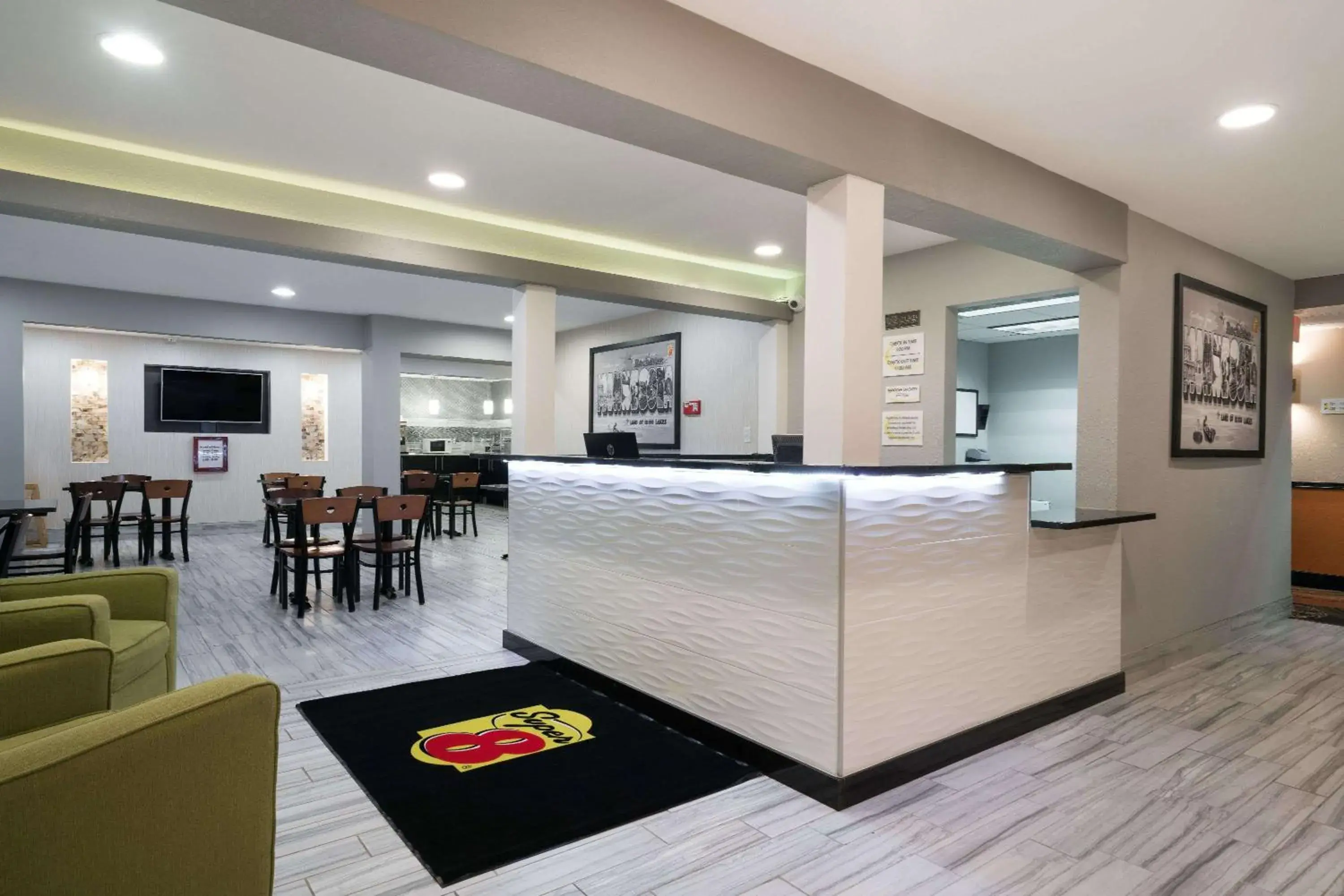 Lobby or reception in Super 8 by Wyndham Rochester Mayo Clinic Area Lobby or reception in Super 8 by Wyndham Rochester Mayo Clinic Area