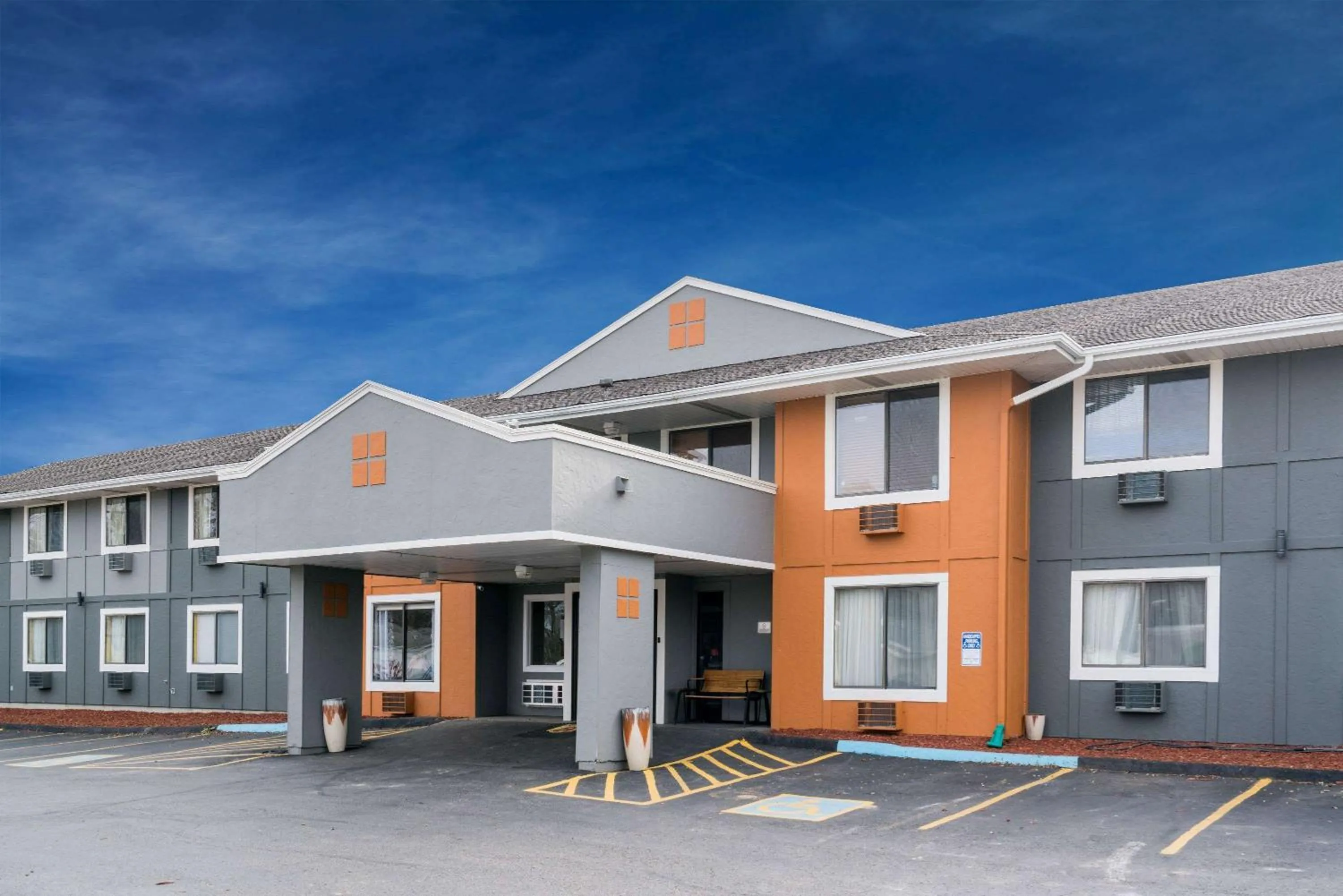 Property building in Super 8 by Wyndham Rochester Mayo Clinic Area