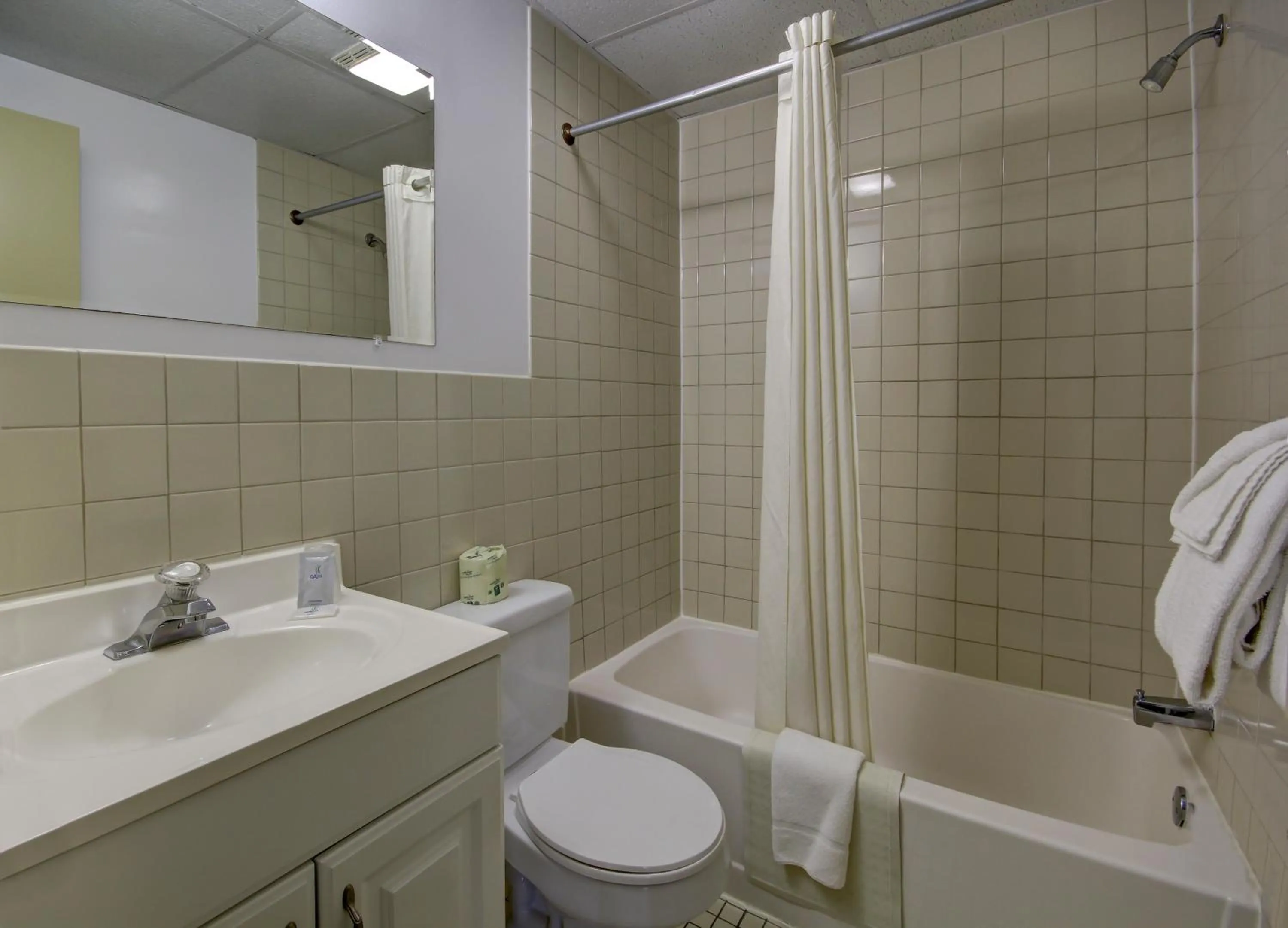 Bathroom in Crystal Sands Motel