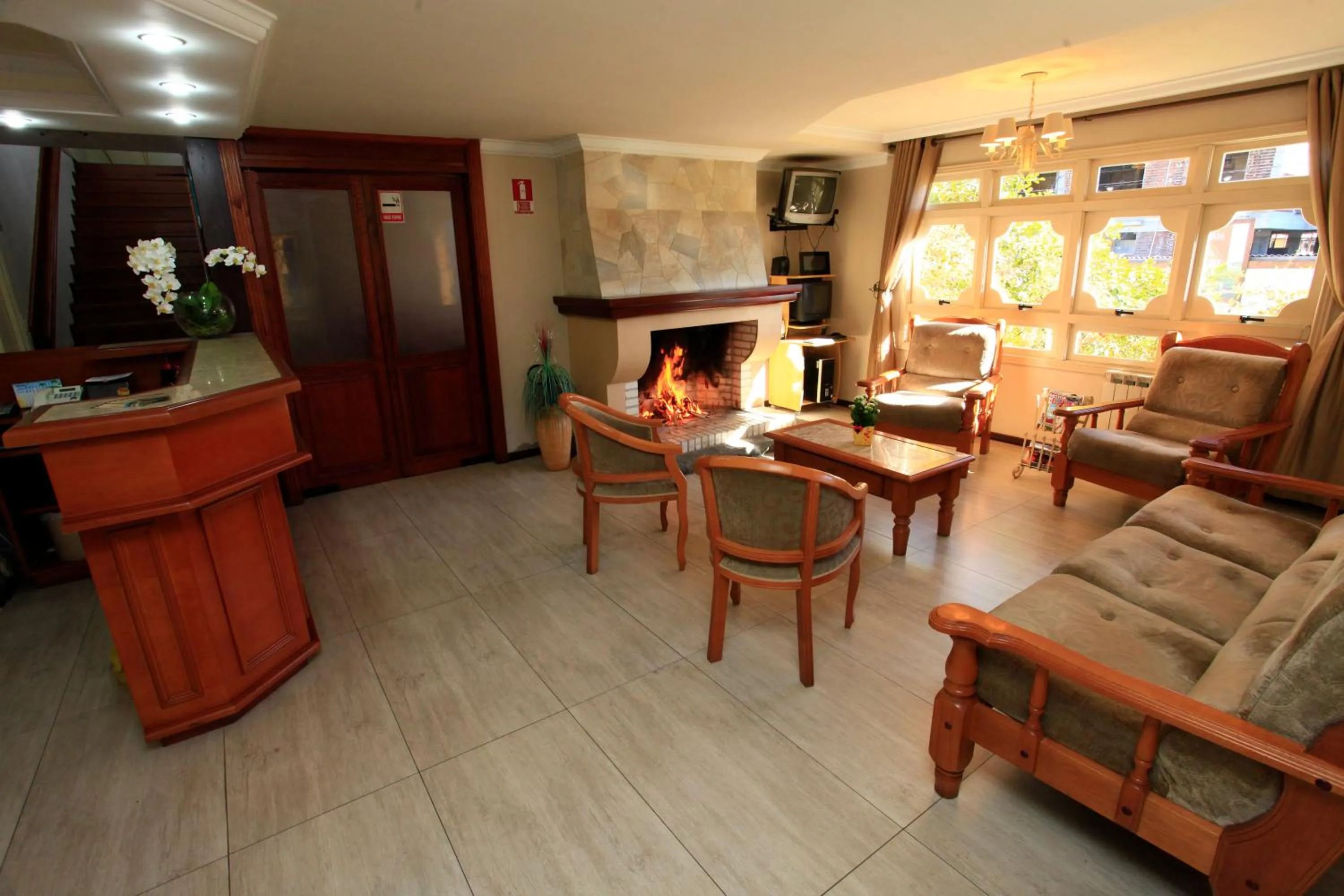 flat iron in Hotel Cabanas Alto Da Serra