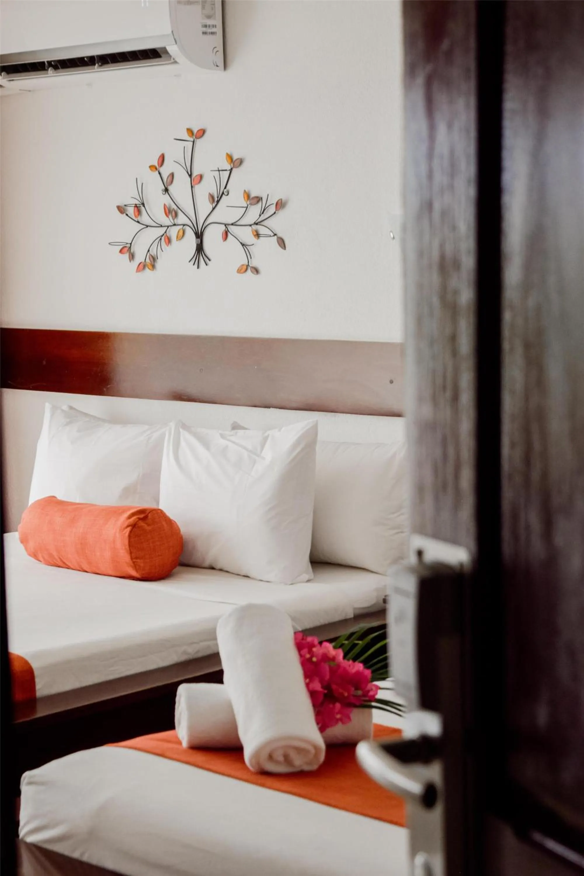 Bedroom, Bed in Best Western Tamarindo Vista Villas