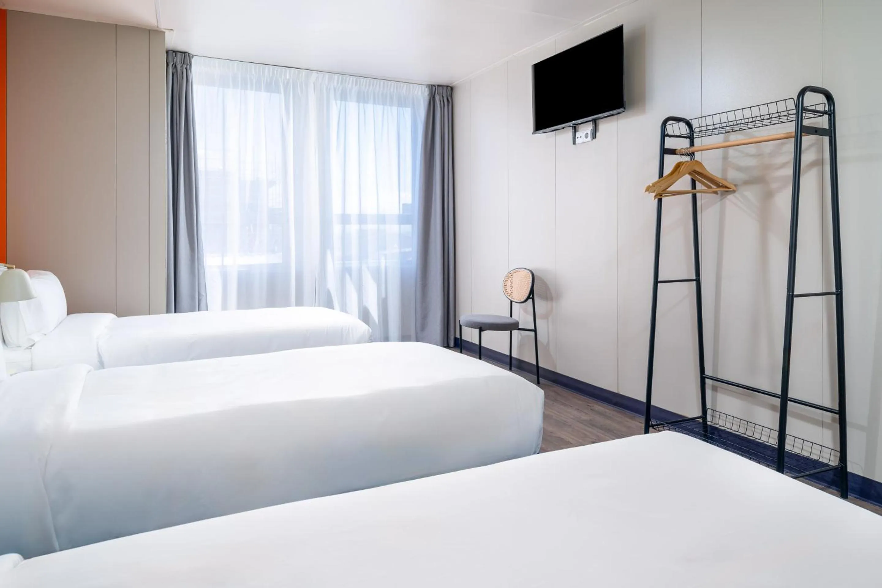 Bed in Herculano Stays Porto - Digital Access