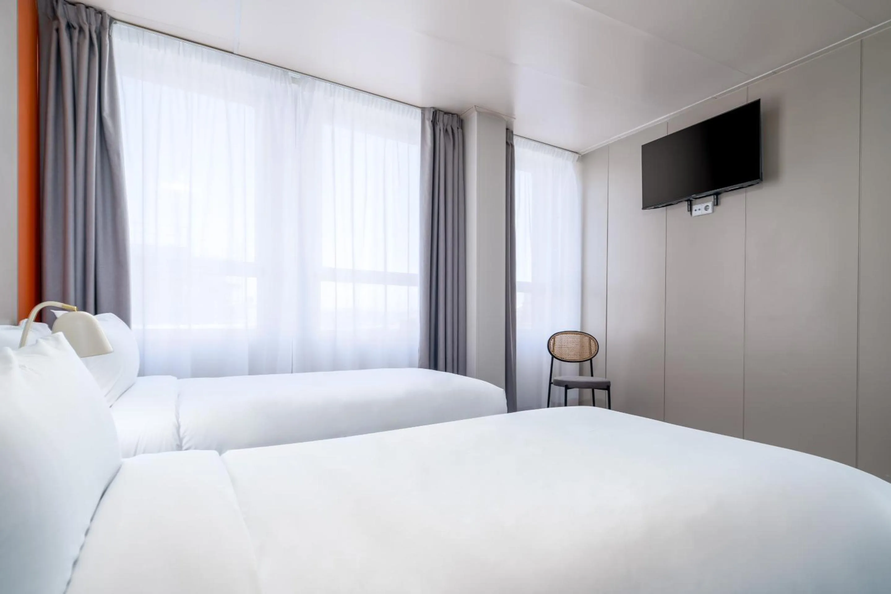Bed in Herculano Stays Porto - Digital Access