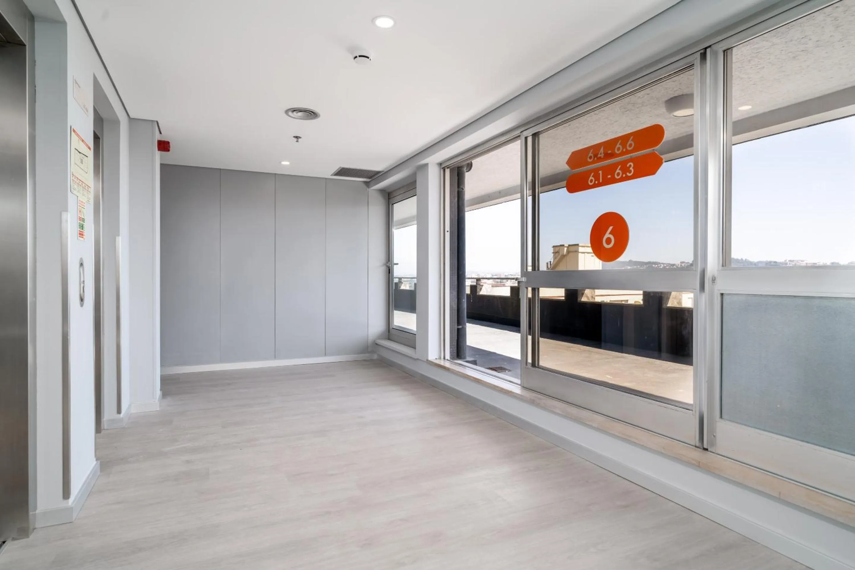 Property building in Herculano Stays Porto - Digital Access