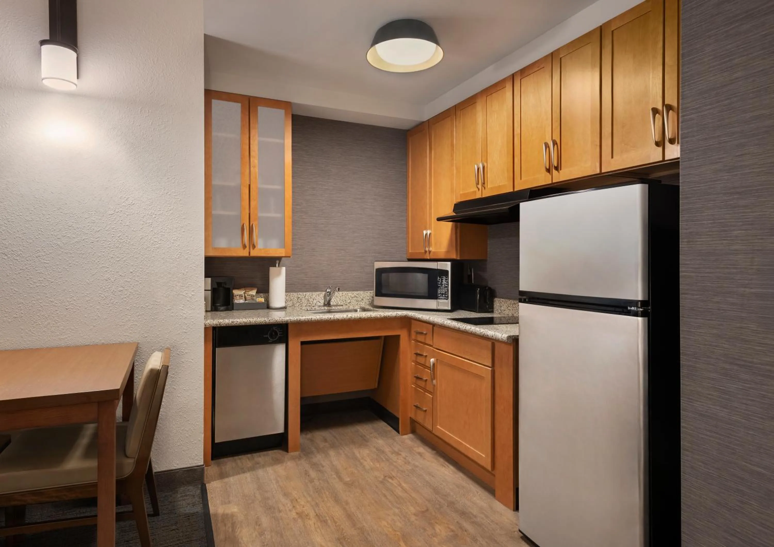Kitchen or kitchenette in Residence Inn Pittsburgh Monroeville/Wilkins Township
