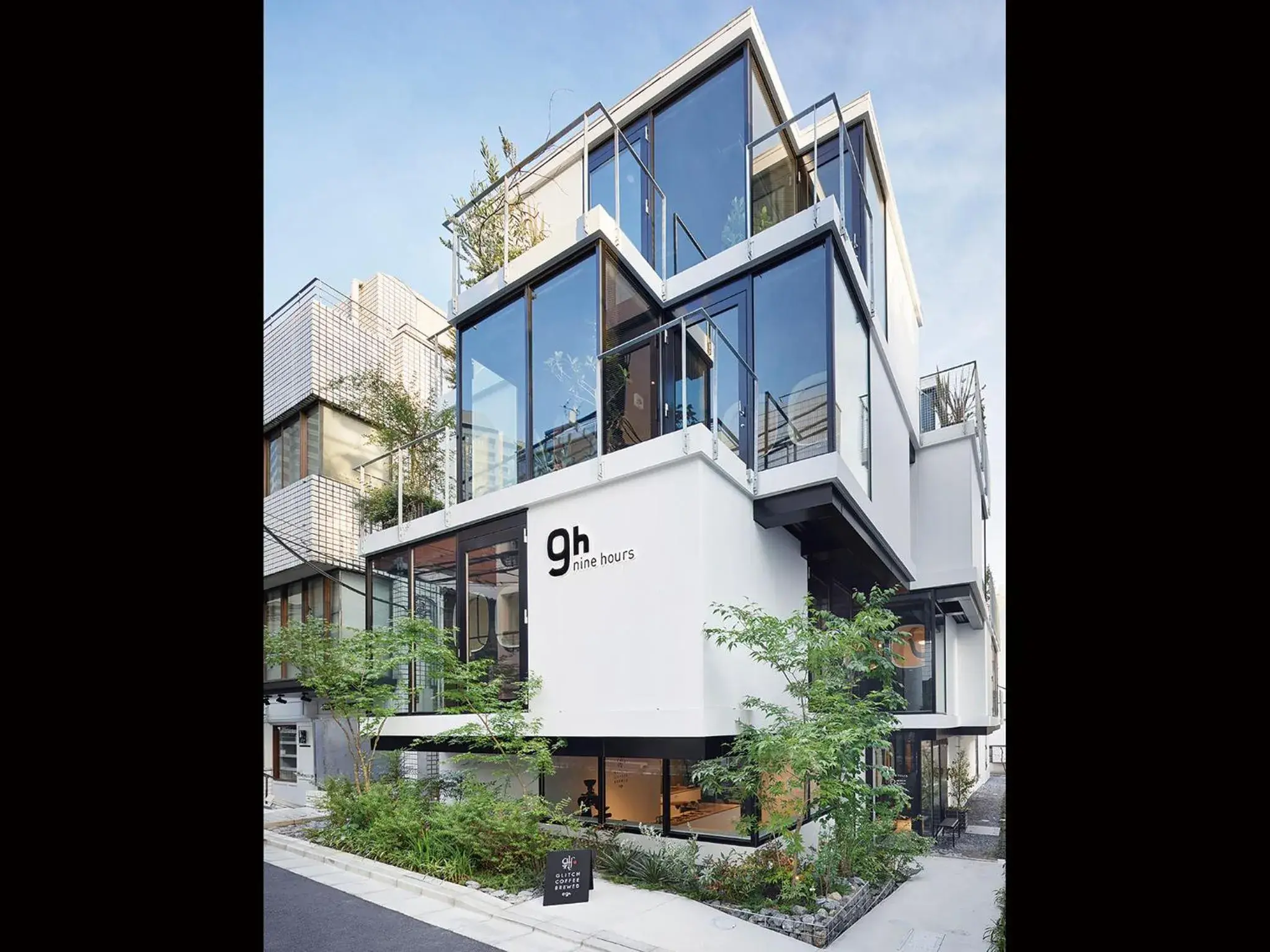 Facade/entrance in 9h nine hours Akasaka sleep lab Facade/entrance in 9h nine hours Akasaka sleep lab