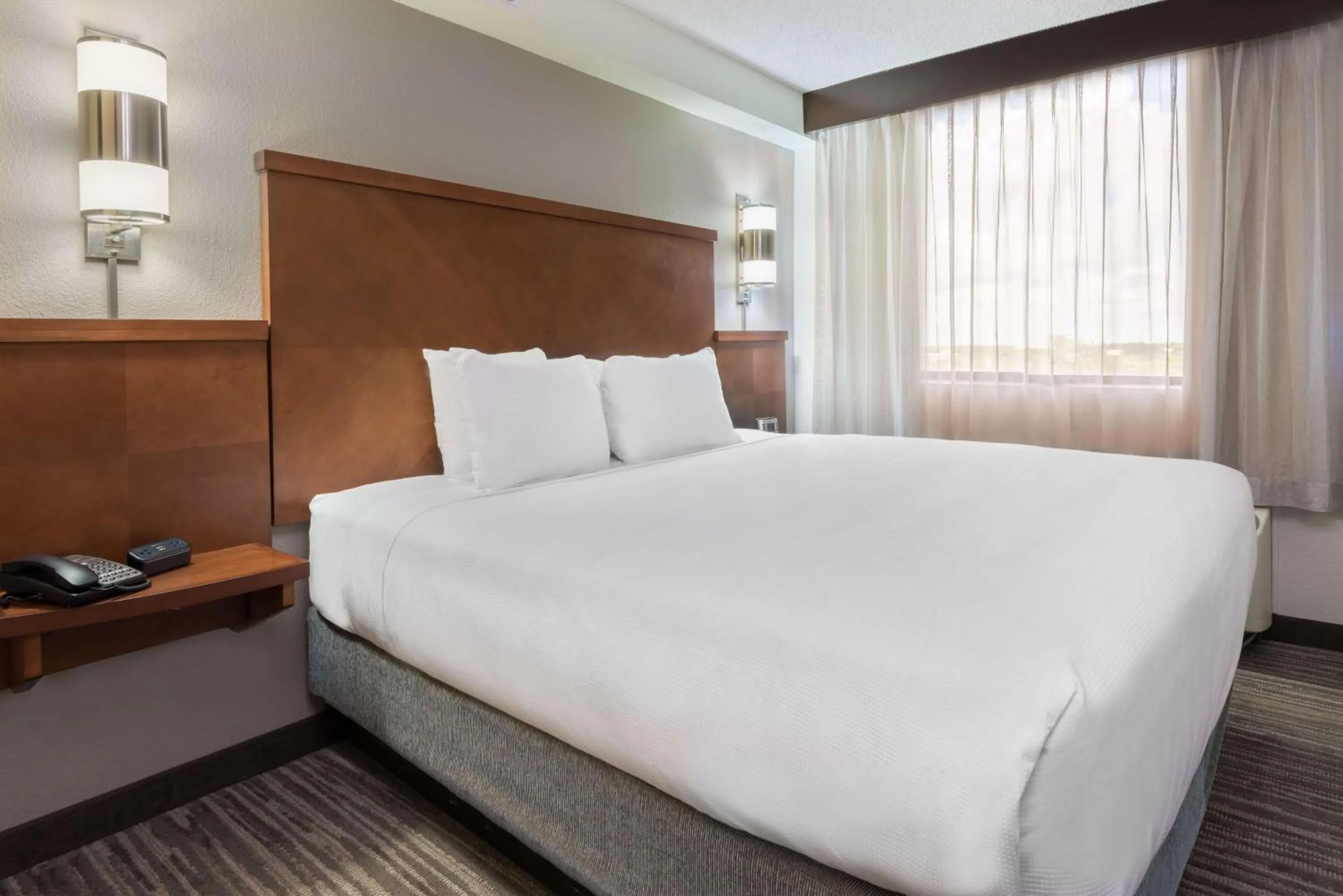 Photo of the whole room, Bed in Hyatt Place Ft. Lauderdale/Plantation